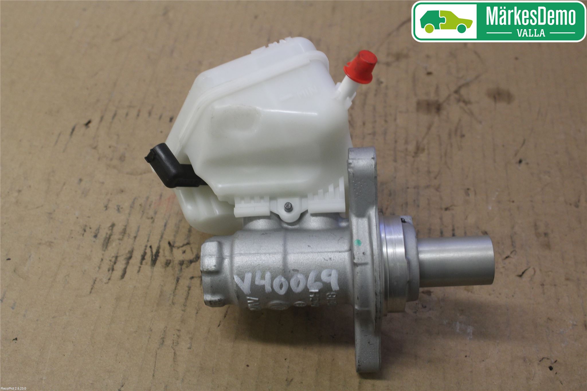 BMW 3 F30/F31/F80 12-19 Brems Hovedsylinder