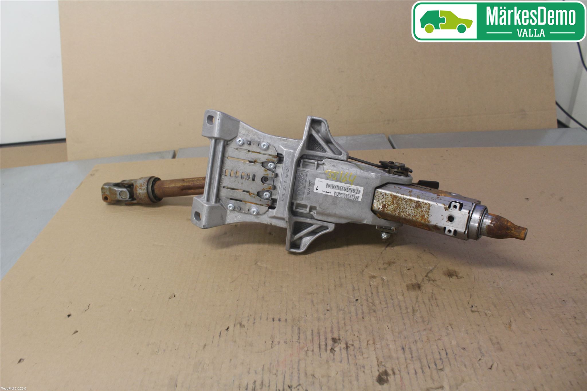Volvo V40 12-19 Rattakselaggregat Justerbart