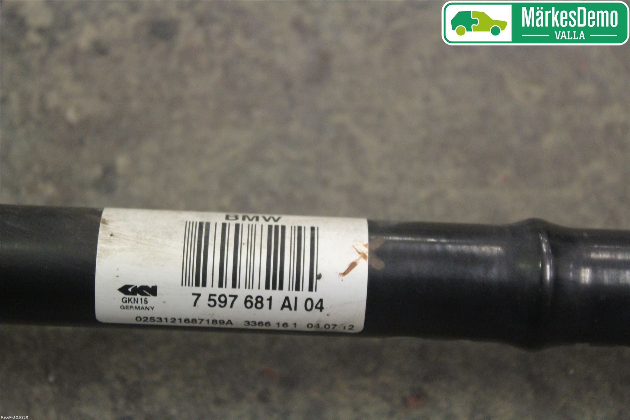 BMW 3 F30/F31/F80 12-19 Drivaksel Bak Kompl Venstre