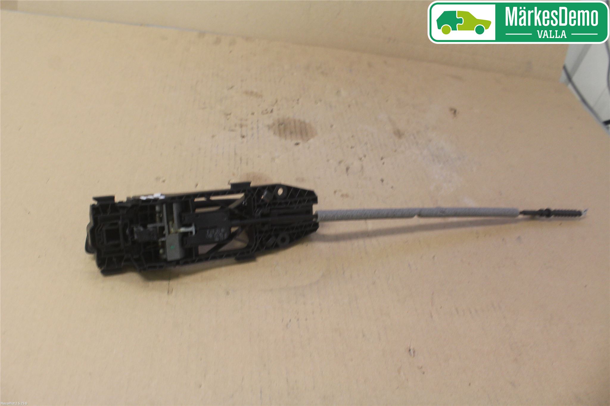 Volkswagen VW GOLF VI 09-13 Dørhandtak Ytre Høyre