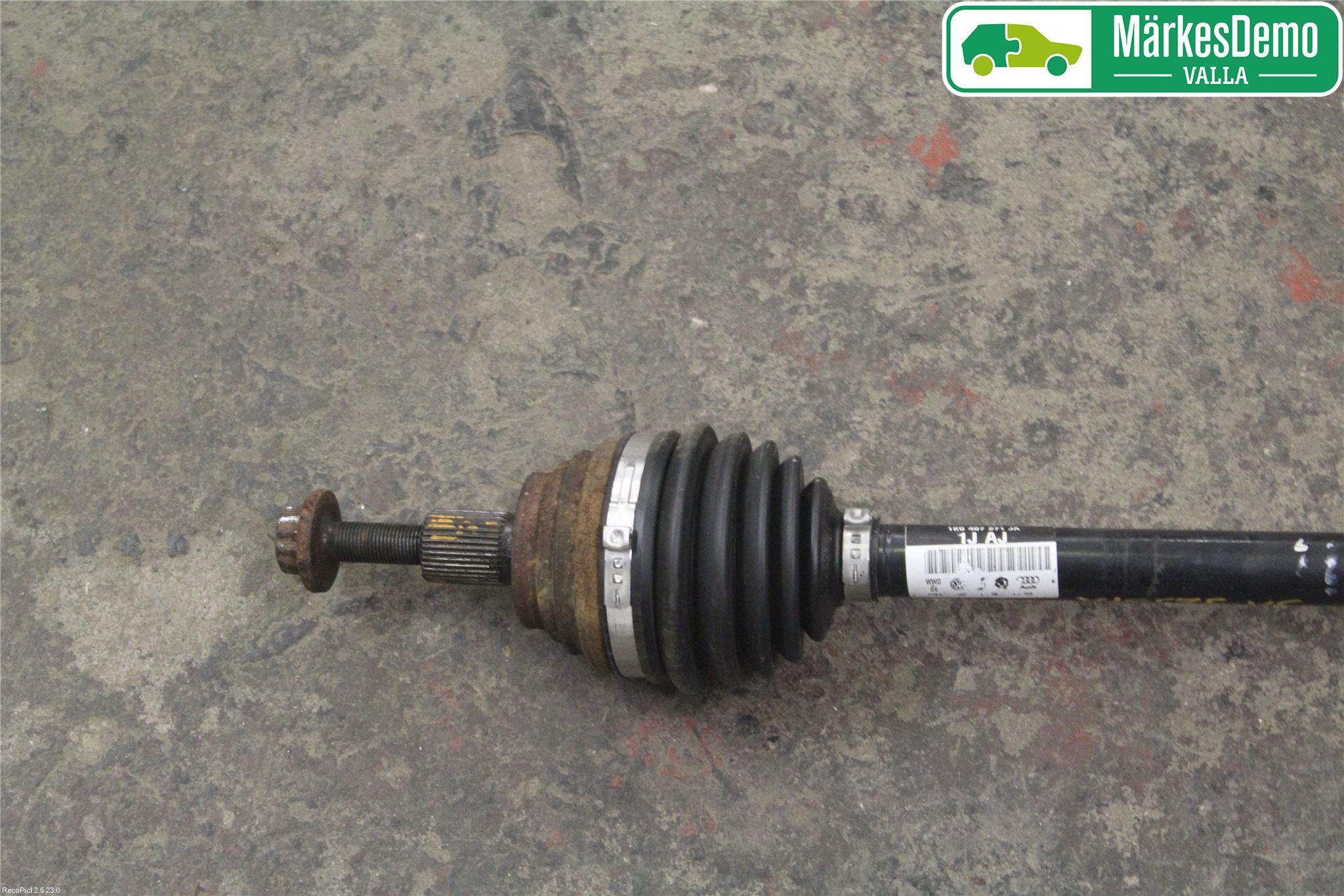 Volkswagen VW GOLF PLUS/CROSS GOLF 04-14 Drivaksel Foran Kompl Venstre