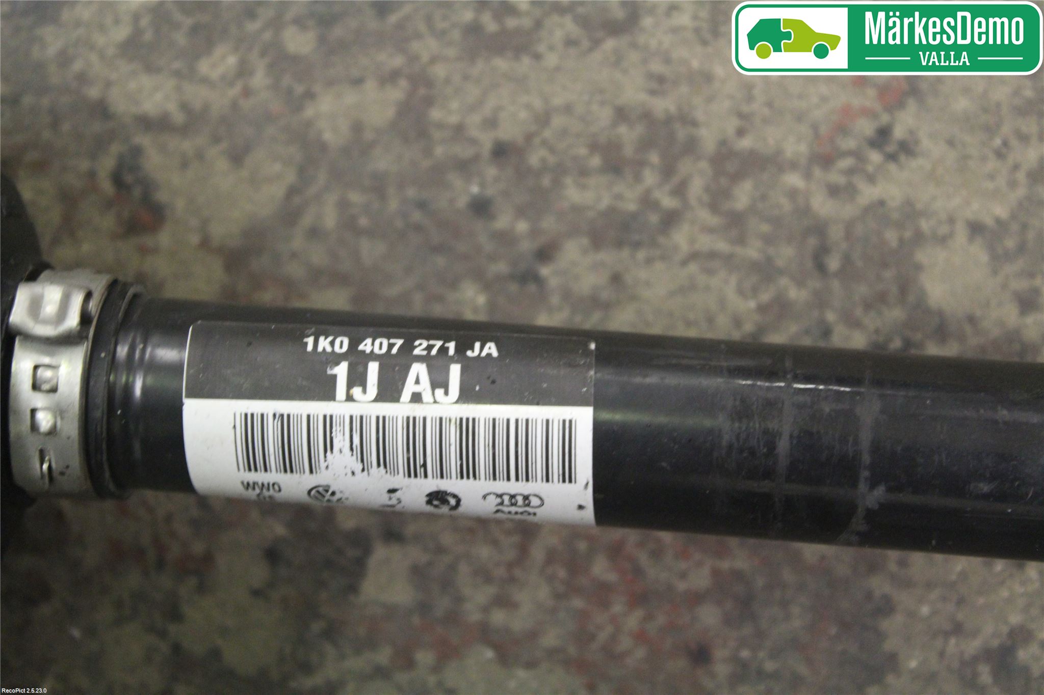 Volkswagen VW GOLF PLUS/CROSS GOLF 04-14 Drivaksel Foran Kompl Venstre