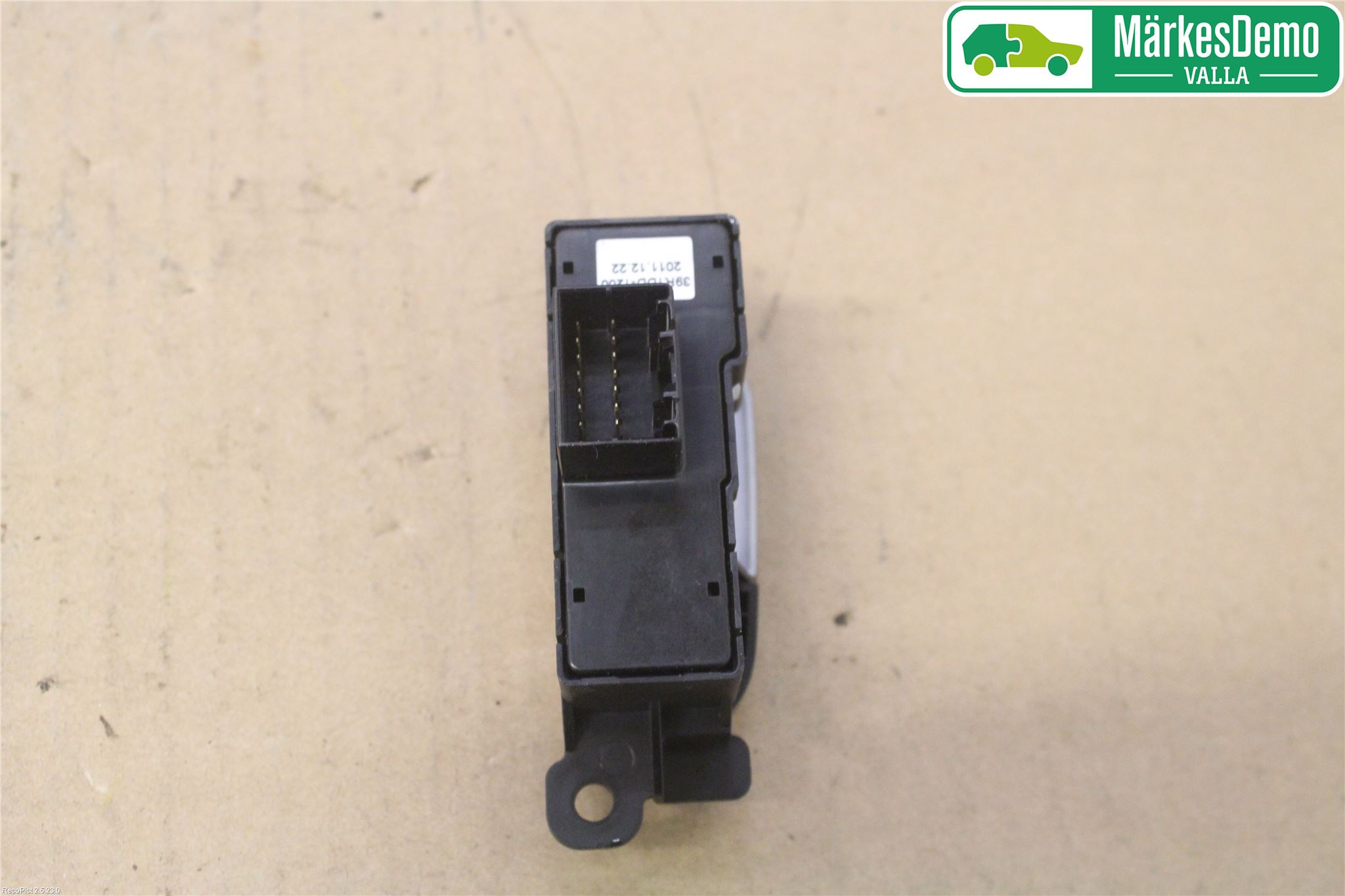 Hyundai i40 08-15 Bryter Varmesete