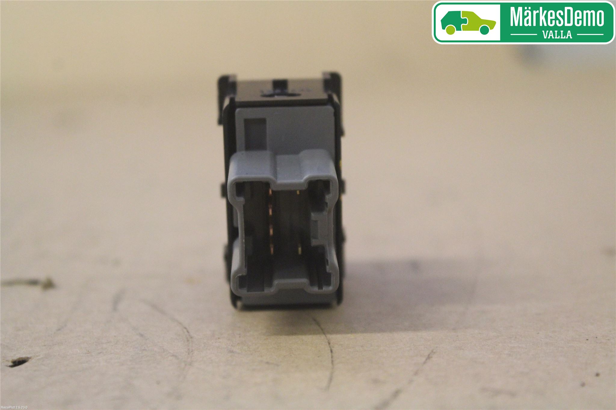Subaru OUTBACK 10-15 Bryter Varmesete