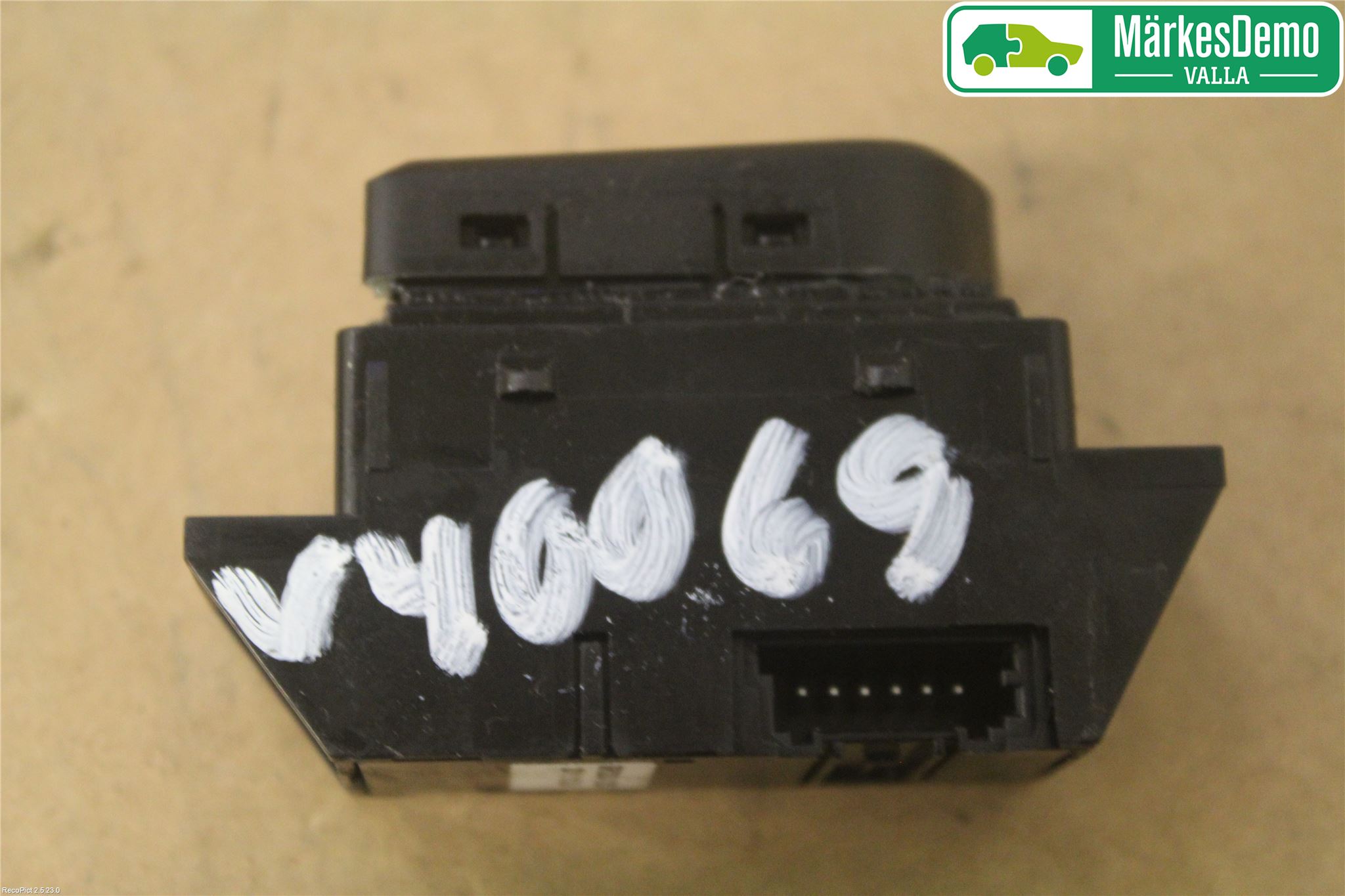 Hyundai i40 08-15 Bryter Varmesete