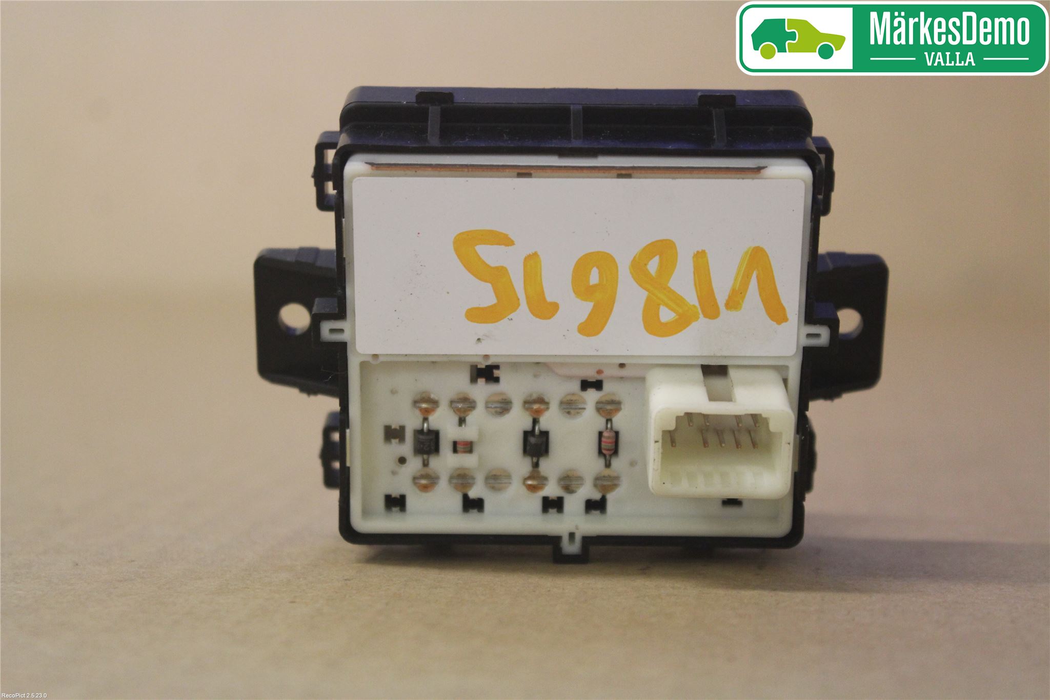 Subaru OUTBACK 10-15 Bryter Parkeringsbrems