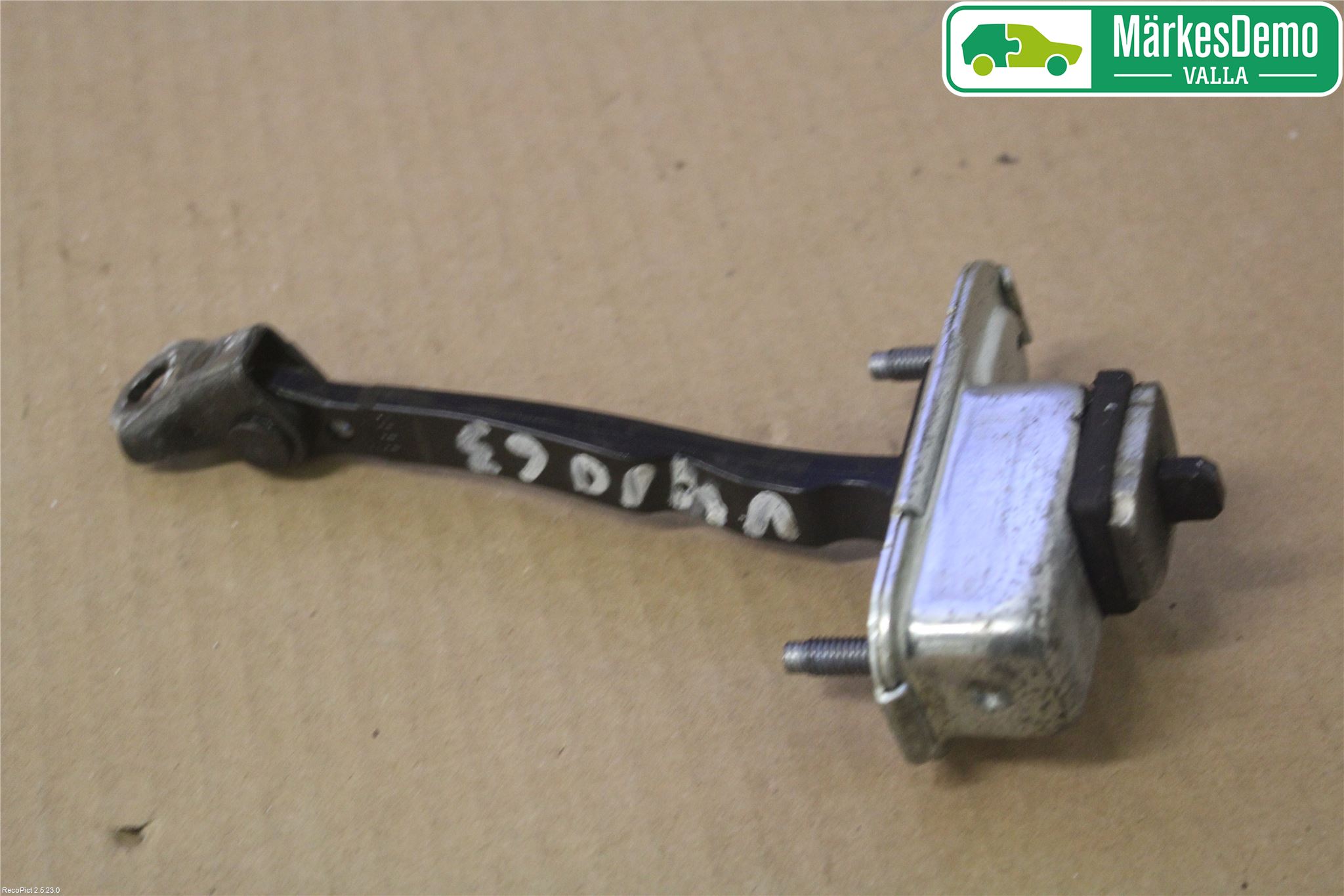 Hyundai i40 08-15 Dørstopper