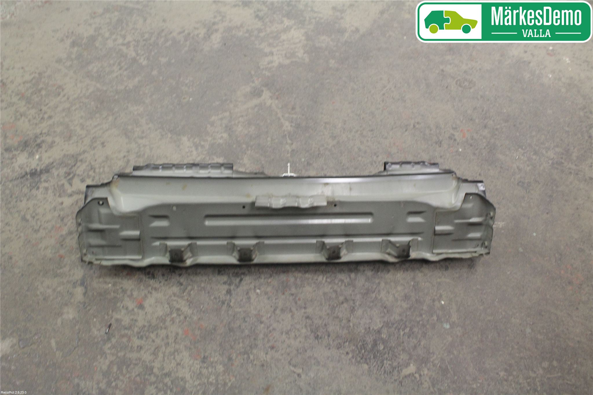 Mitsubishi OUTLANDER 07-12 Bakluke Del Nedre (2Delt)