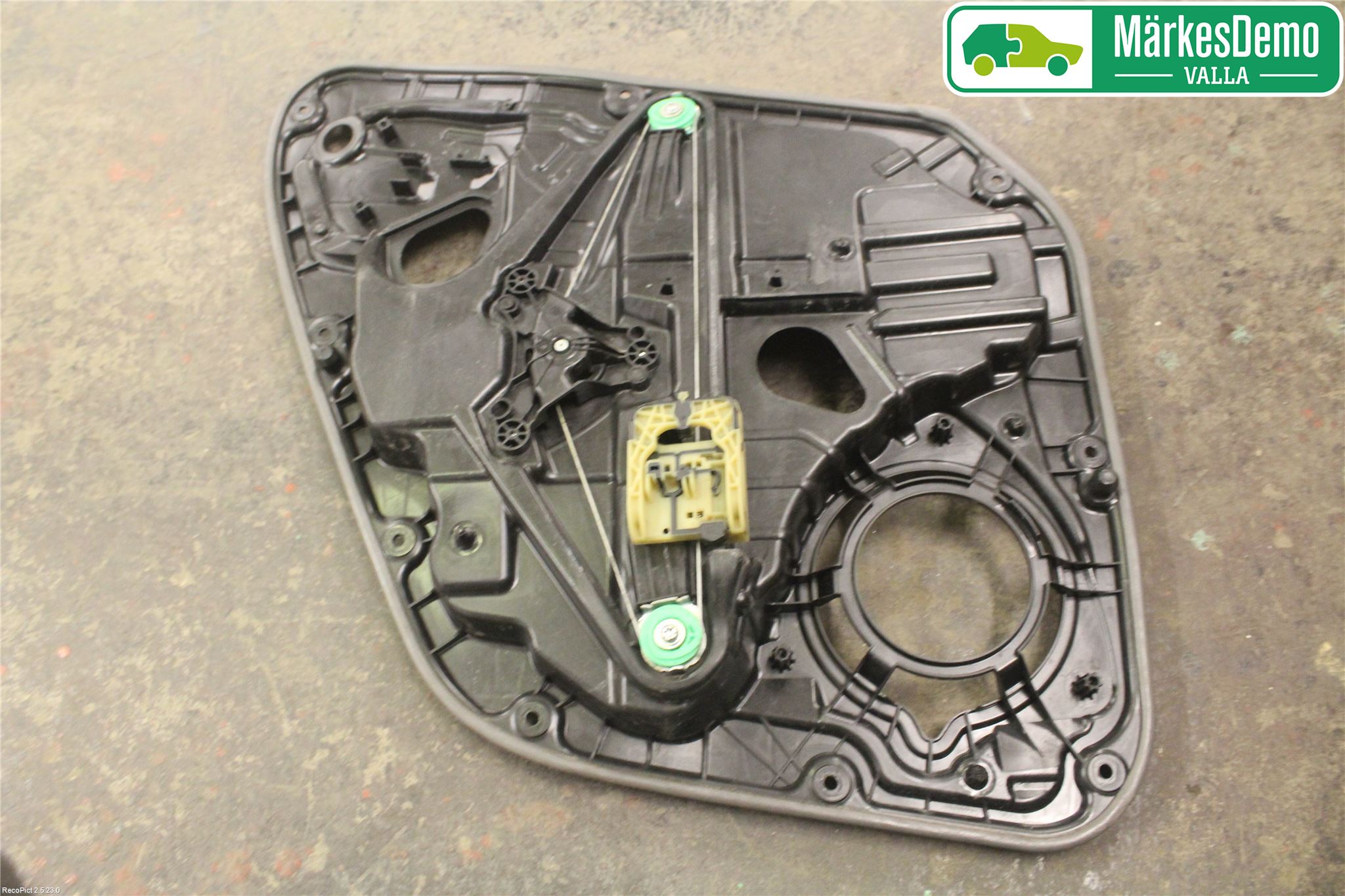 Volvo V40 12-19 Vindusheis El Komp