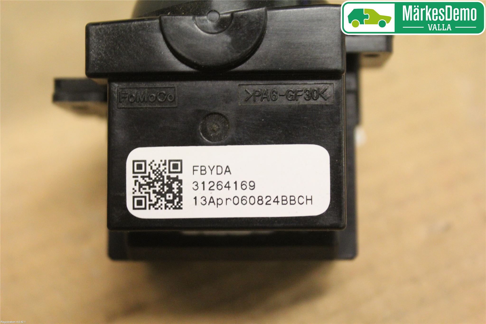 Volvo V70 08-13 Bryter Ratt Visker - Spyler
