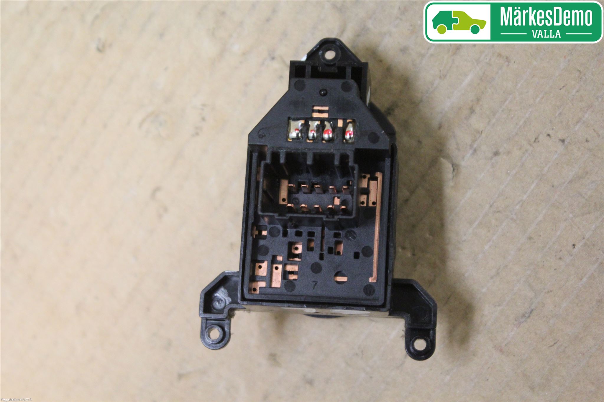 Hyundai SANTA FE  06-12 Bryter Speil