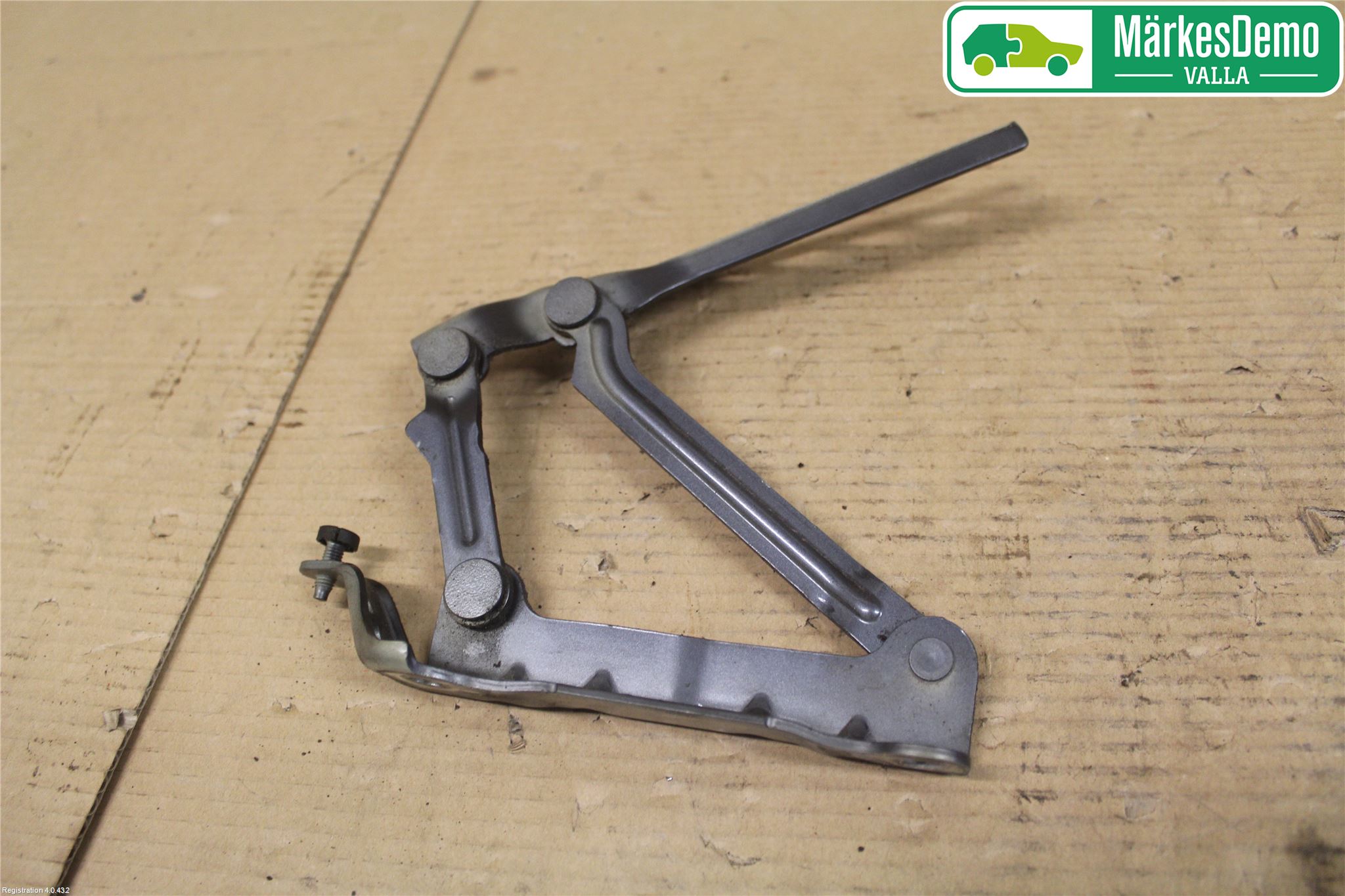 Skoda FABIA 07-14 Panser Hengsel - Hengsler