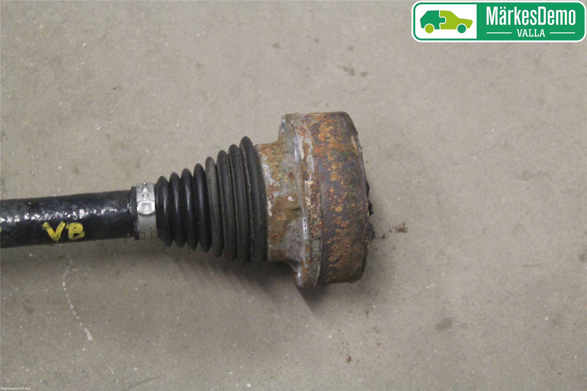 Volkswagen VW PASSAT 11-14 Drivaksel Bak Kompl Venstre