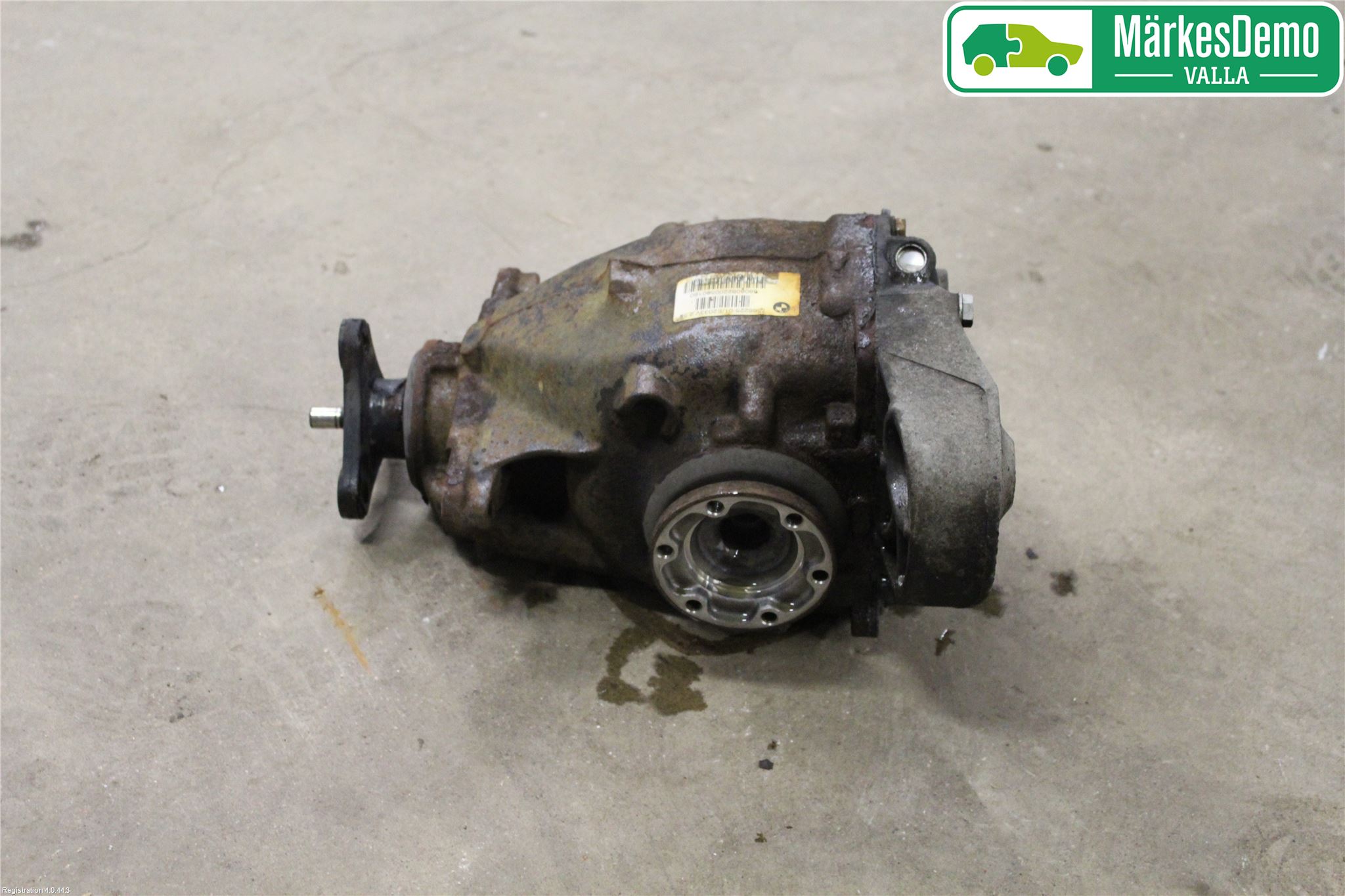 BMW 1 E87/81 5D/3D 03-11 Bakaksel Kardang Bak -Diff