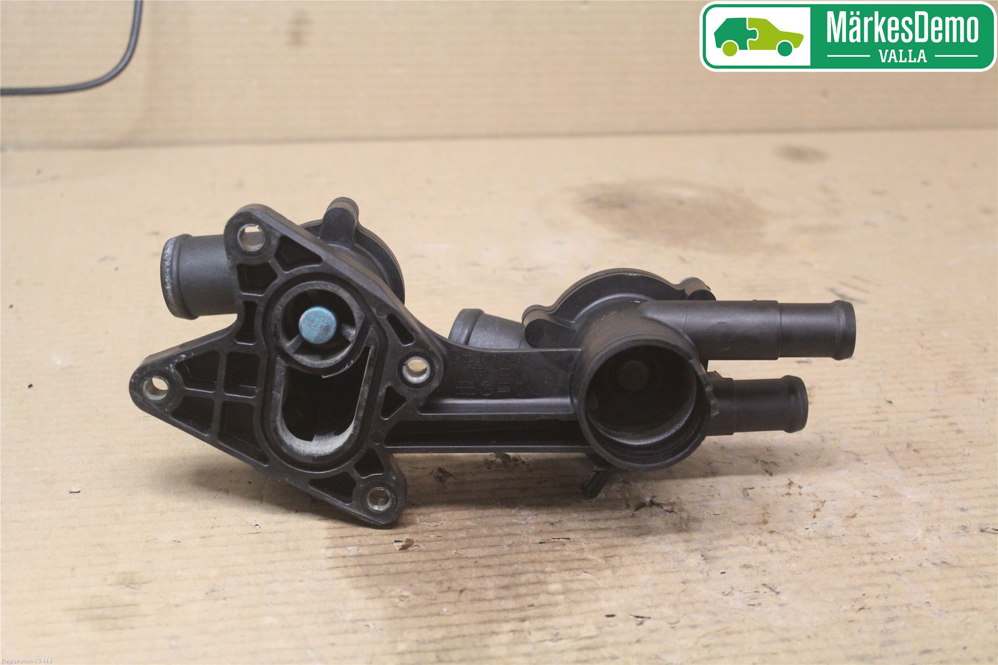 Volkswagen VW GOLF V 04-09 Termostathus - Lokk