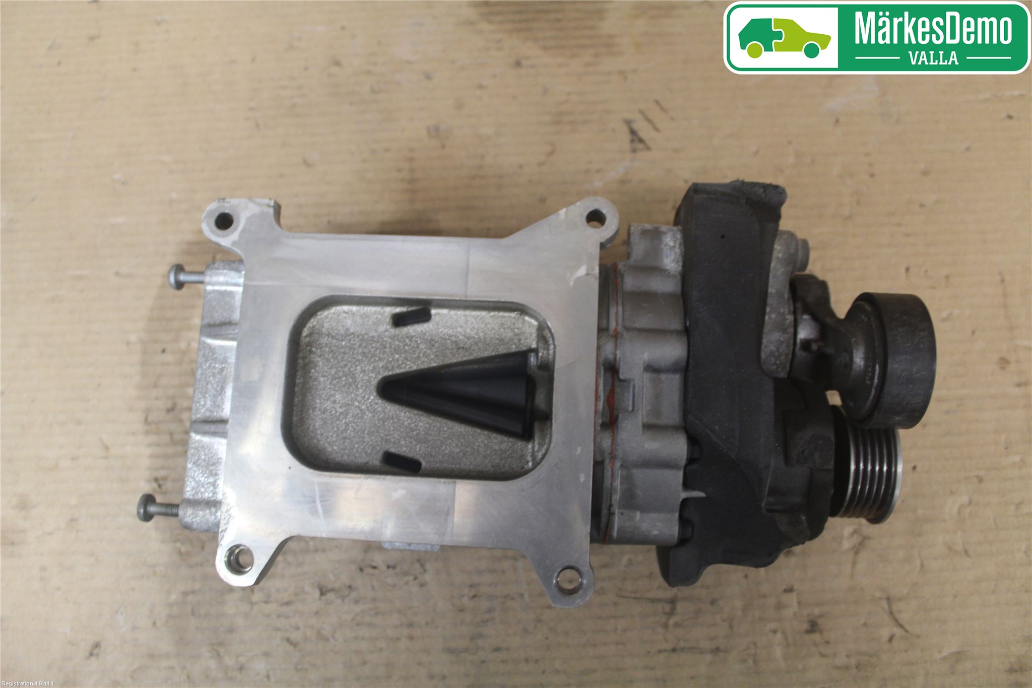 Volkswagen VW GOLF V 04-09 Kompressor Reimdrevet