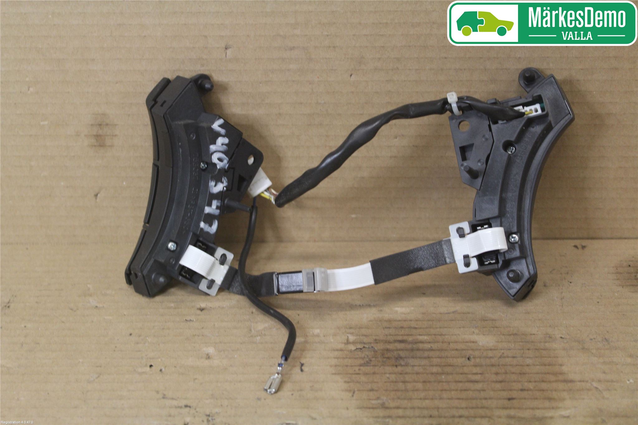Toyota HILUX 05-16 Bryter Ratt Radio-Stereo