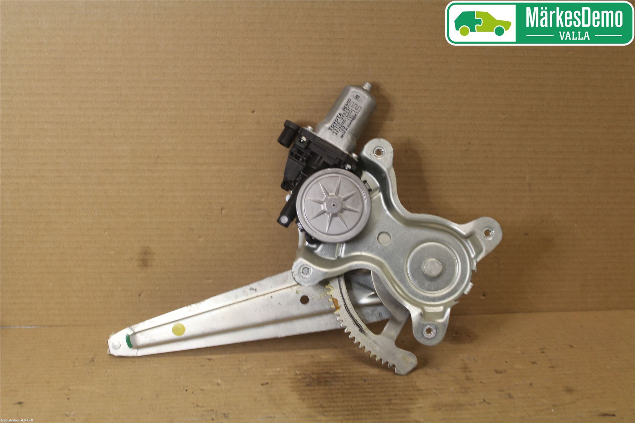 Toyota HILUX 05-16 Vindusheis El Komp