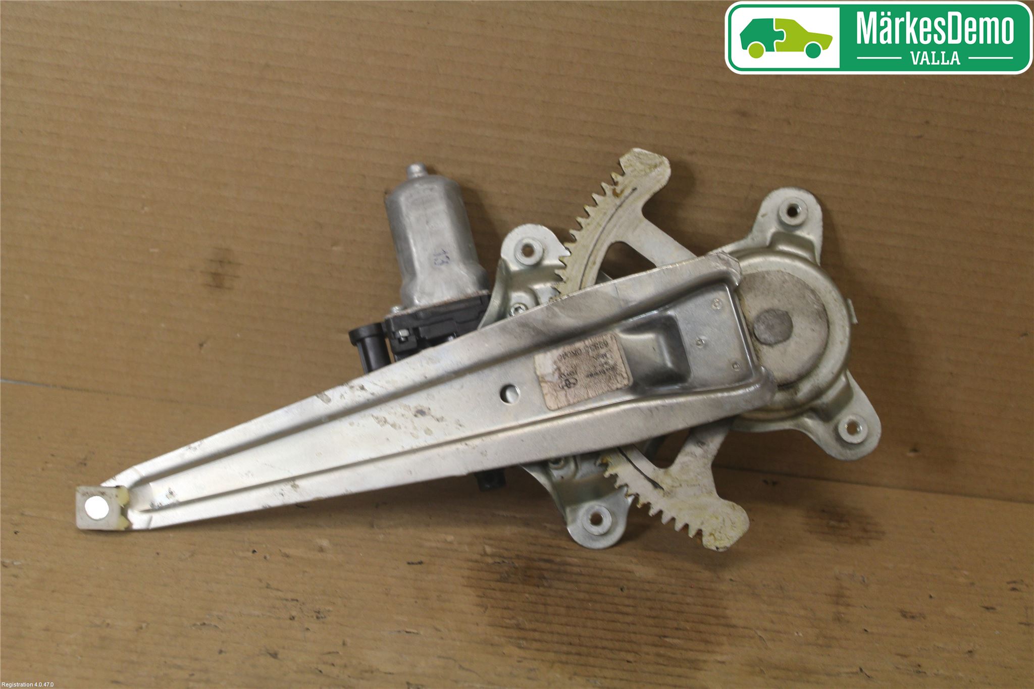 Toyota HILUX 05-16 Vindusheis El Komp