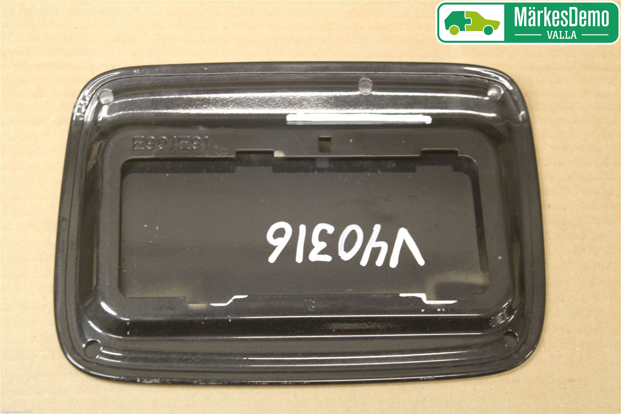 BMW 3 E90/91 SED/TOU 05-12 Drivstoff Tankluke