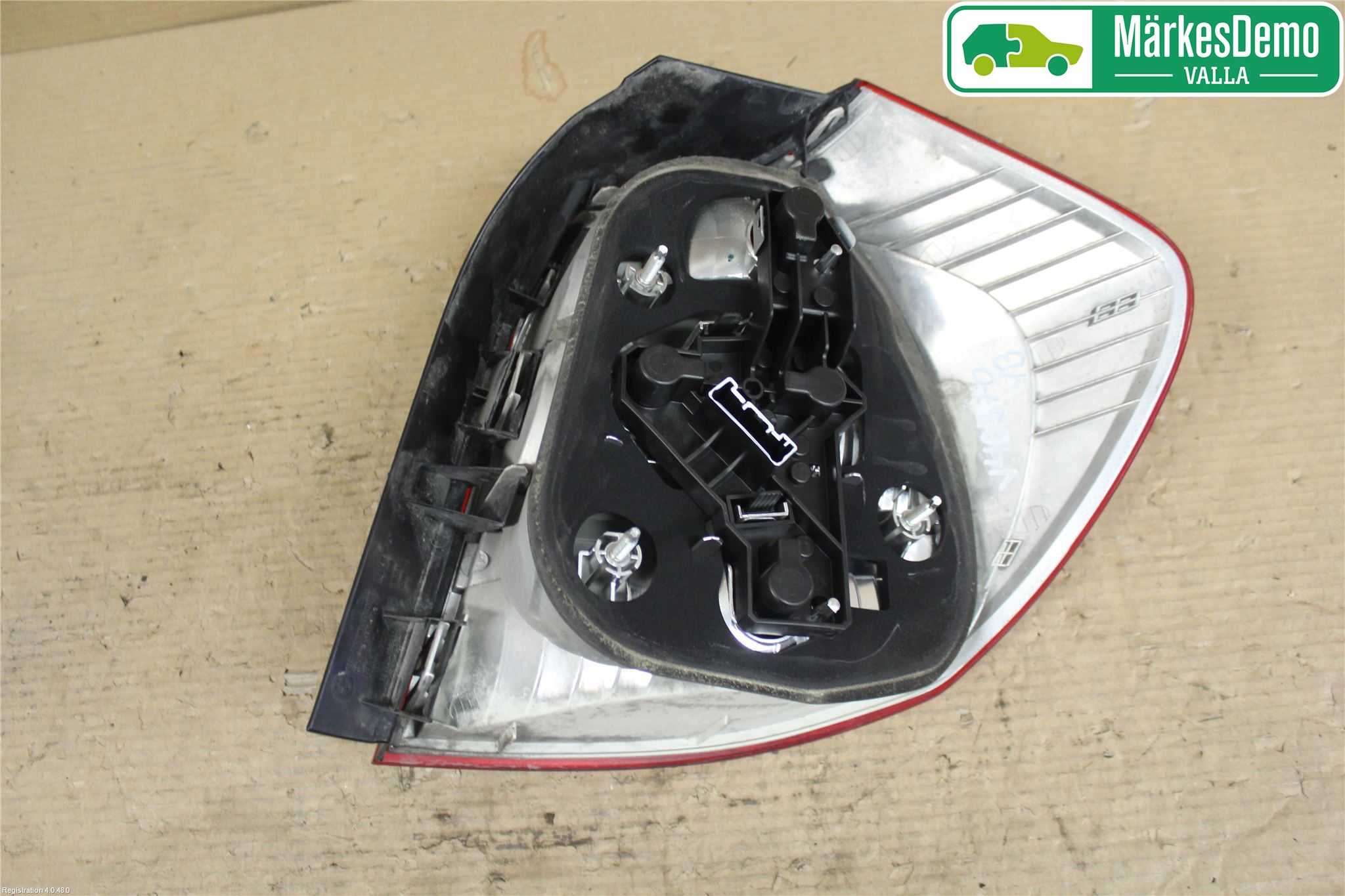 BMW 1 E87/81 5D/3D 03-11 Baklykt Venstre