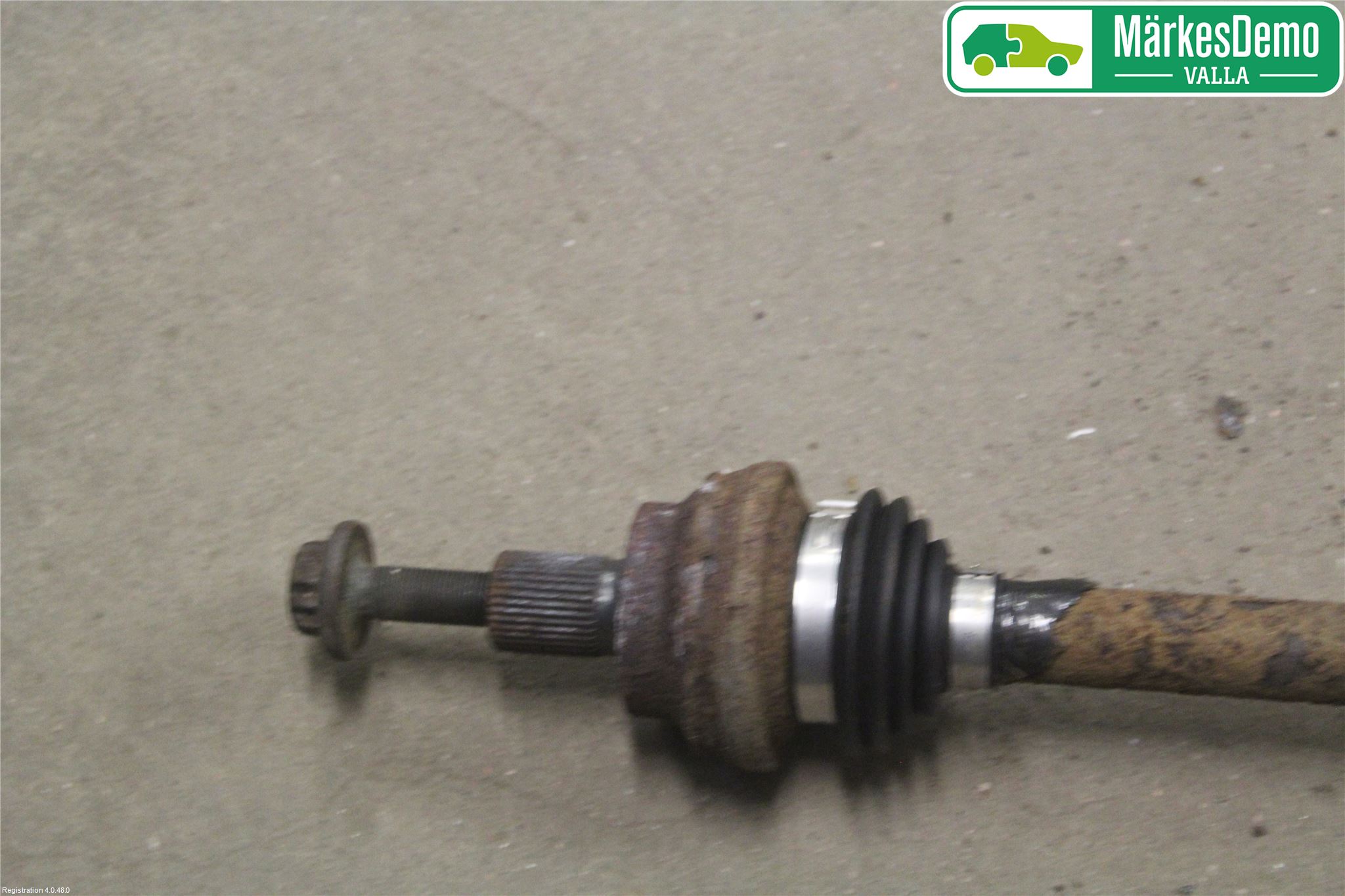 Volkswagen VW TIGUAN 07-16 Drivaksel Bak Kompl Venstre