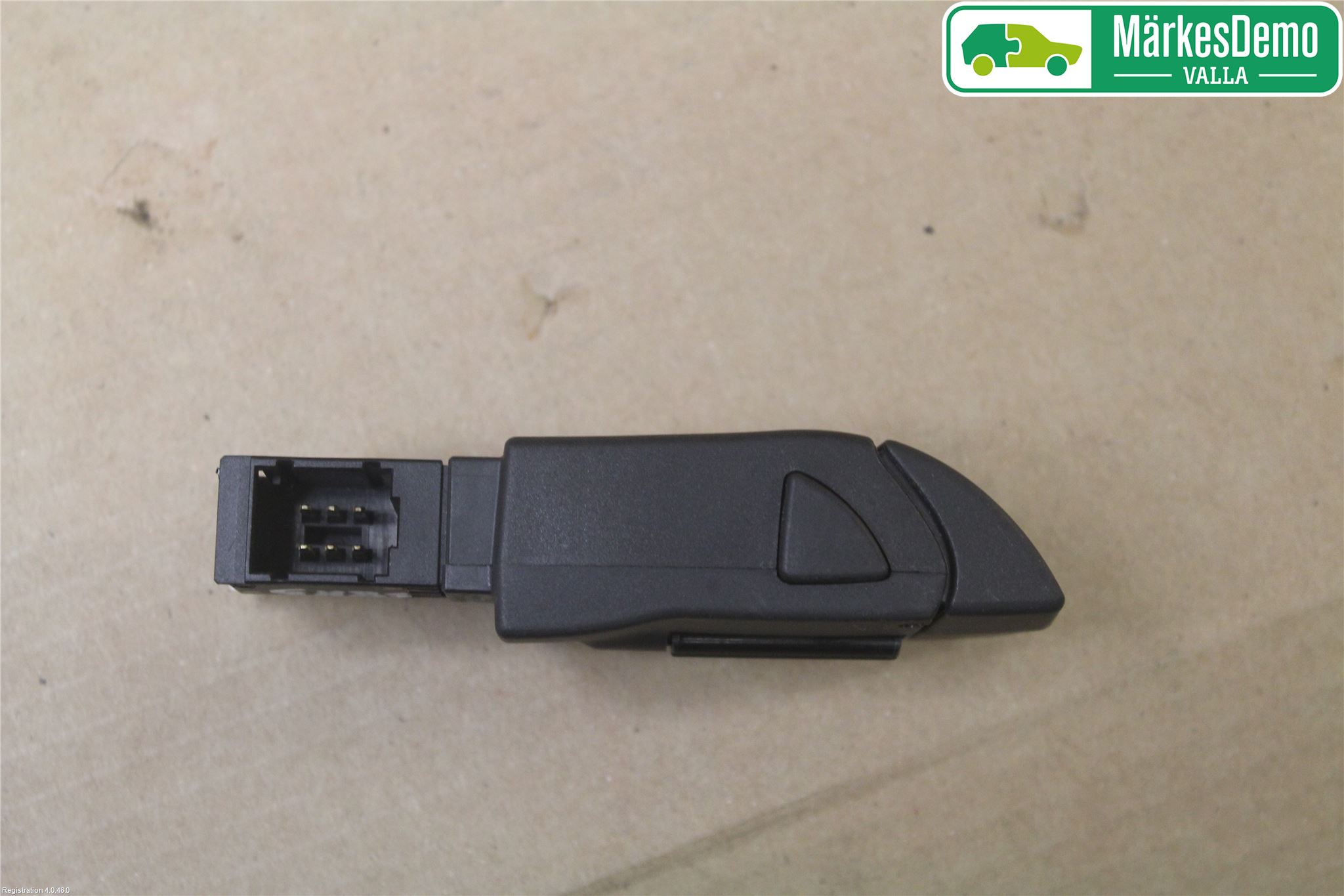 Renault CLIO IV 12-16 Bryter Ratt Radio-Stereo