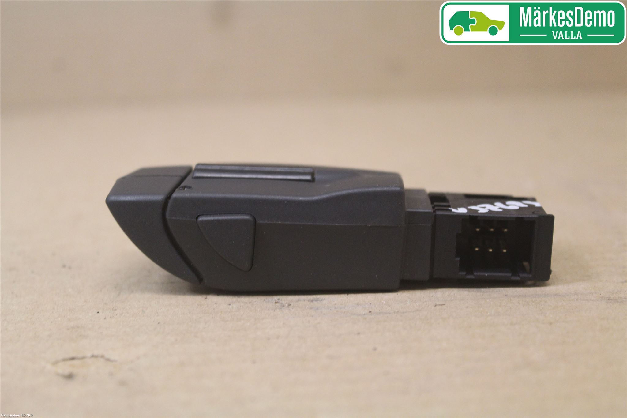 Renault CLIO IV 12-16 Bryter Ratt Radio-Stereo