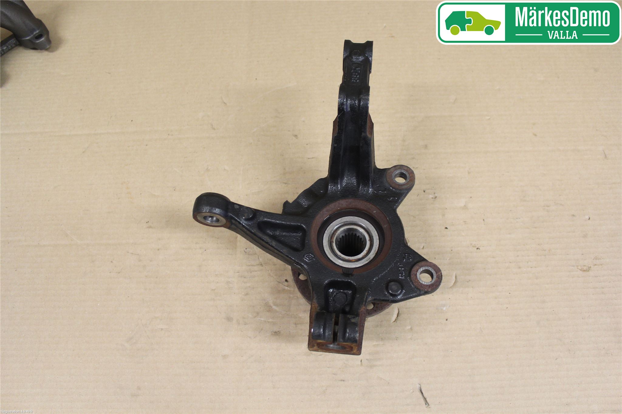 Renault CLIO IV 12-16 Spindel Vf