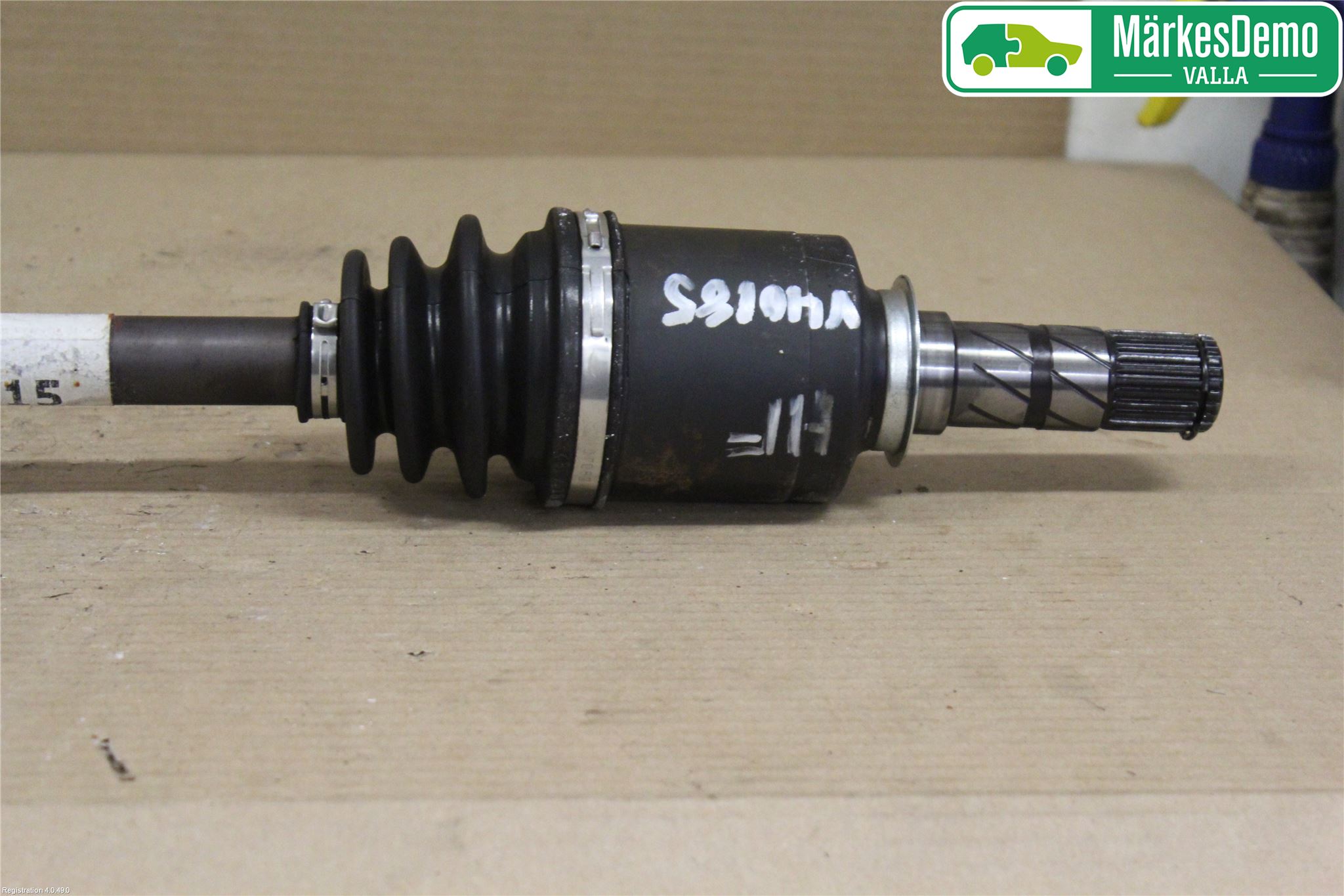 Subaru LEGACY    04-06 Drivaksel Foran Kompl Høyre