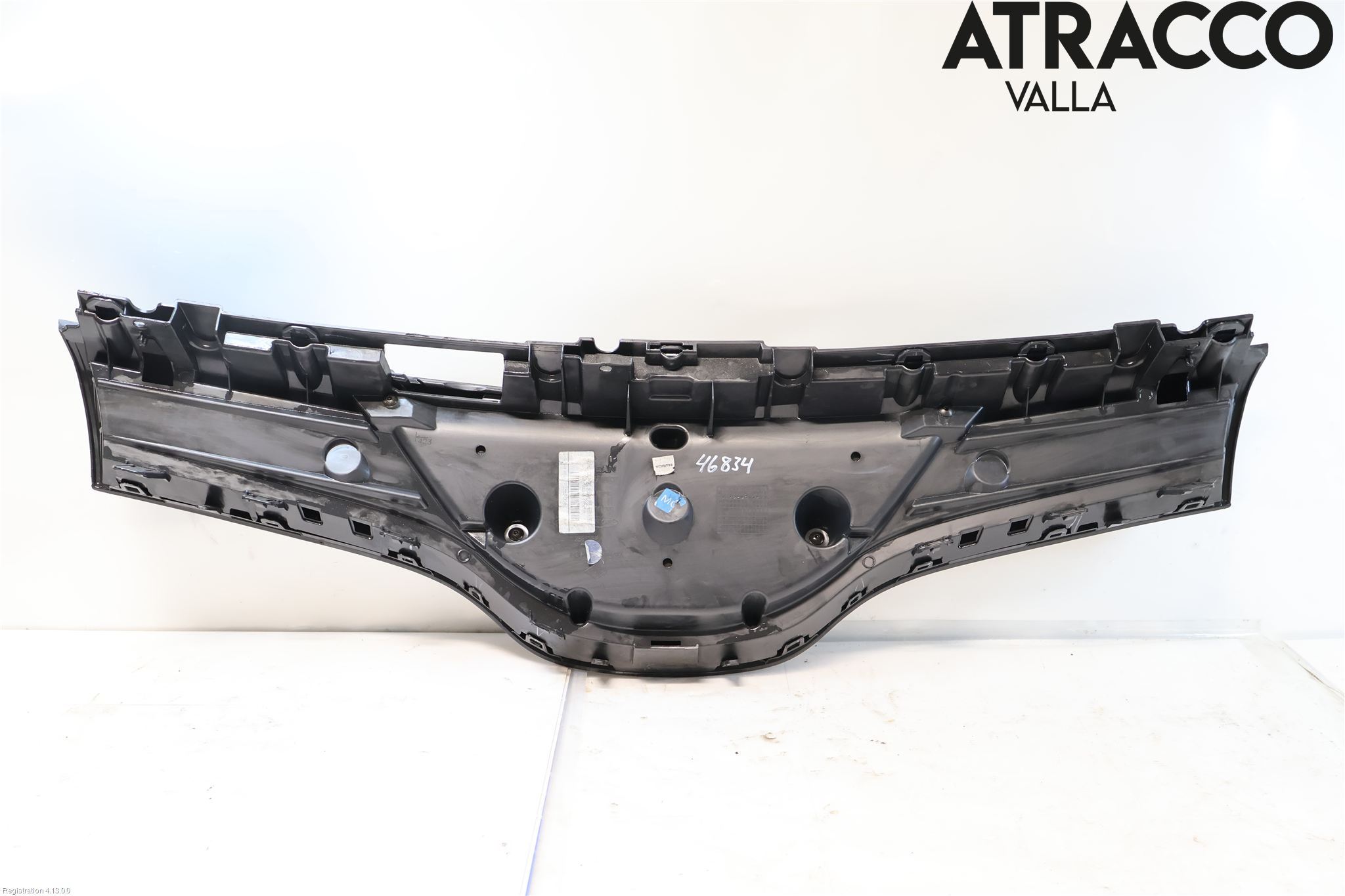 Nissan NV250 20-22 Grill Komplett