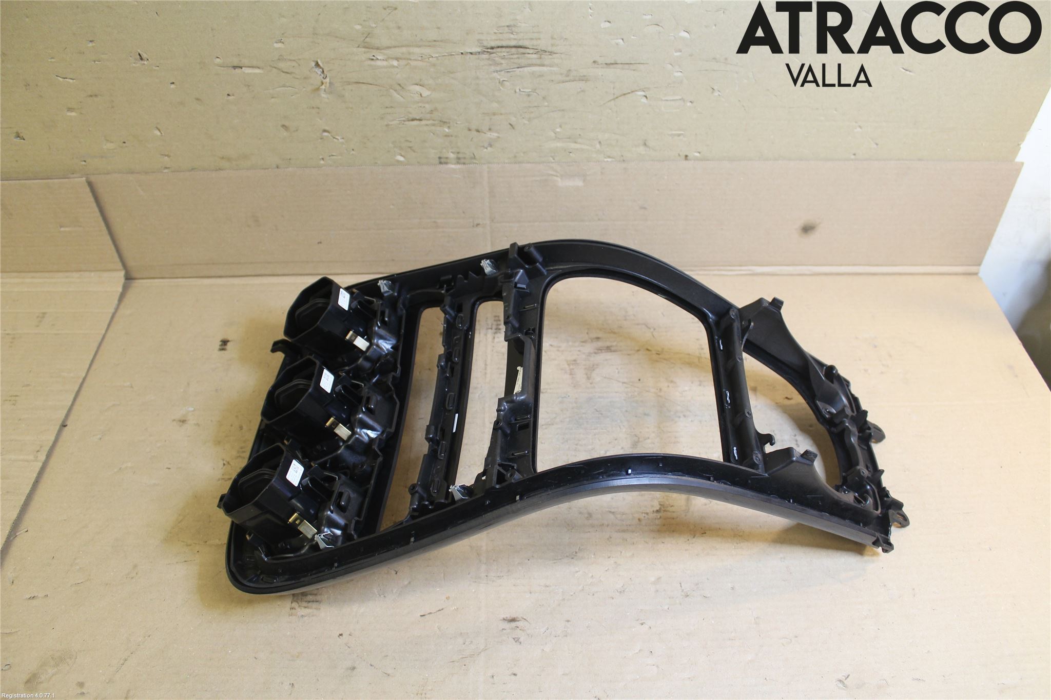 Mercedes-Benz MB C-KLASS (W205) 14-21 Instrumentkonsoll Midt