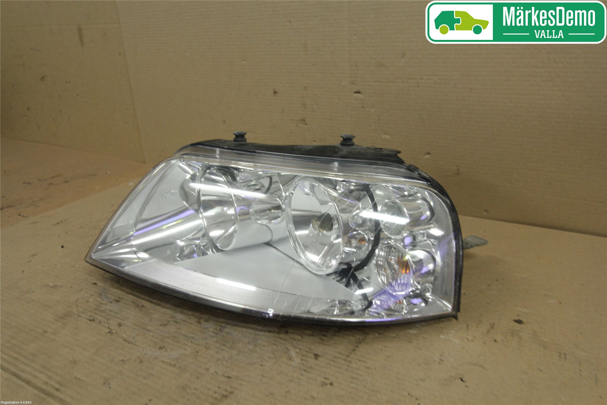 Volkswagen VW SHARAN      01-10 Frontlykt Venstre