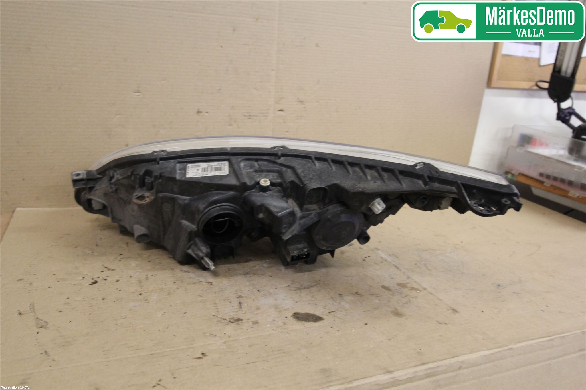 Citroen C4 I   05-10 Frontlykt Høyre