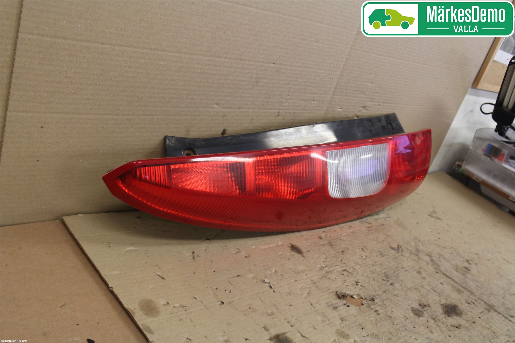 Mitsubishi COLT   04-08 Baklykt Venstre