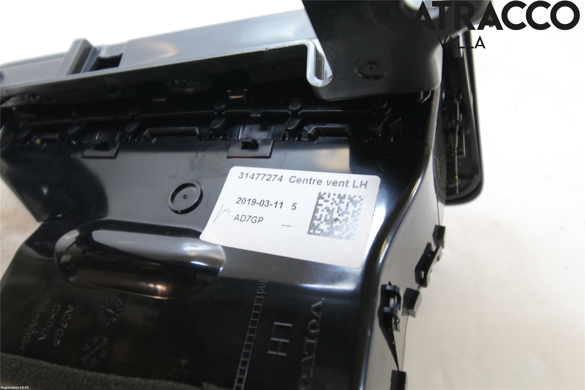 Volvo XC60 18- Dashbord Kanal - Dyse