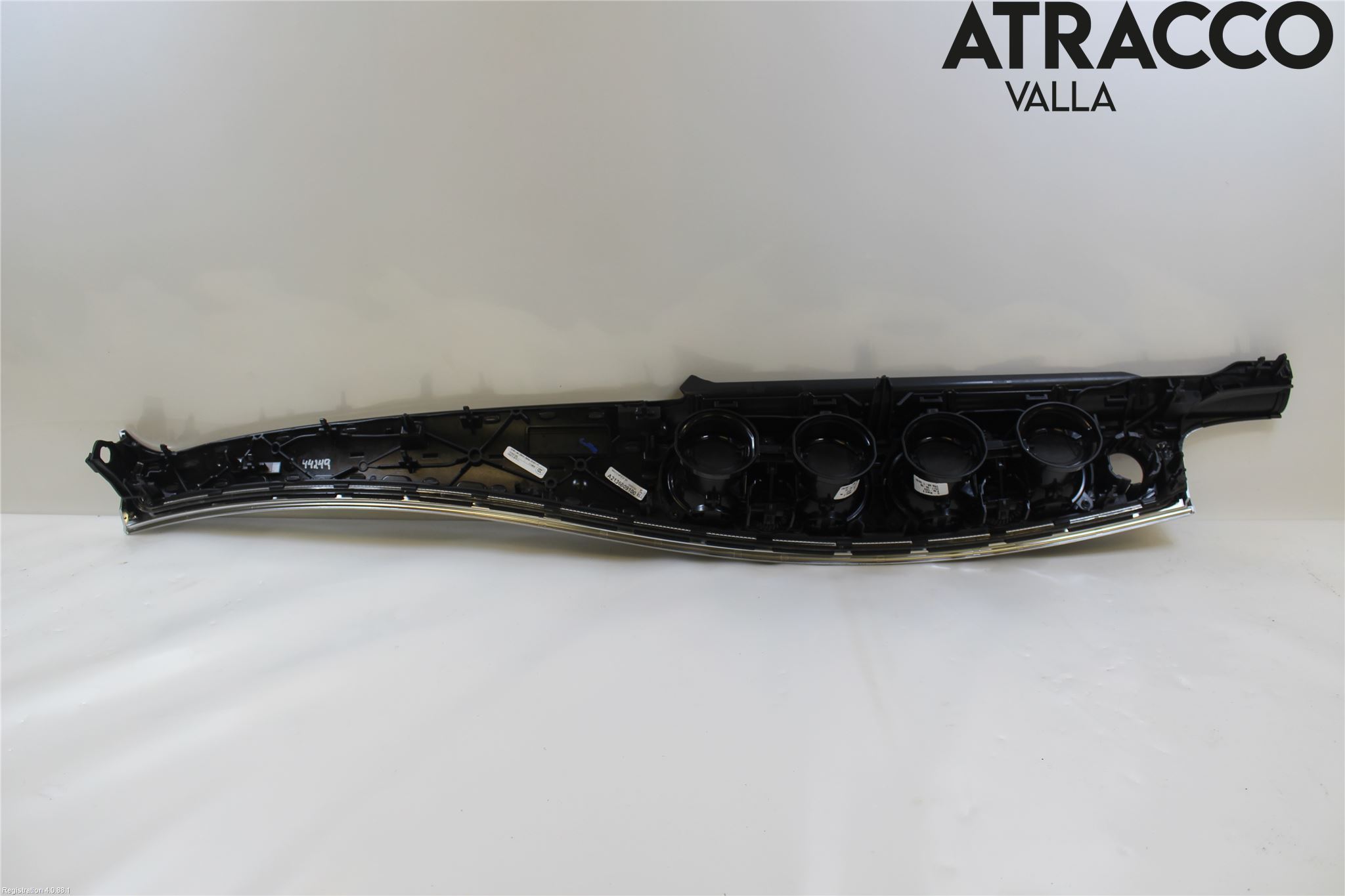 Mercedes-Benz MB E-KLASS (W213) 16-23 Innr Dekor Instrbord