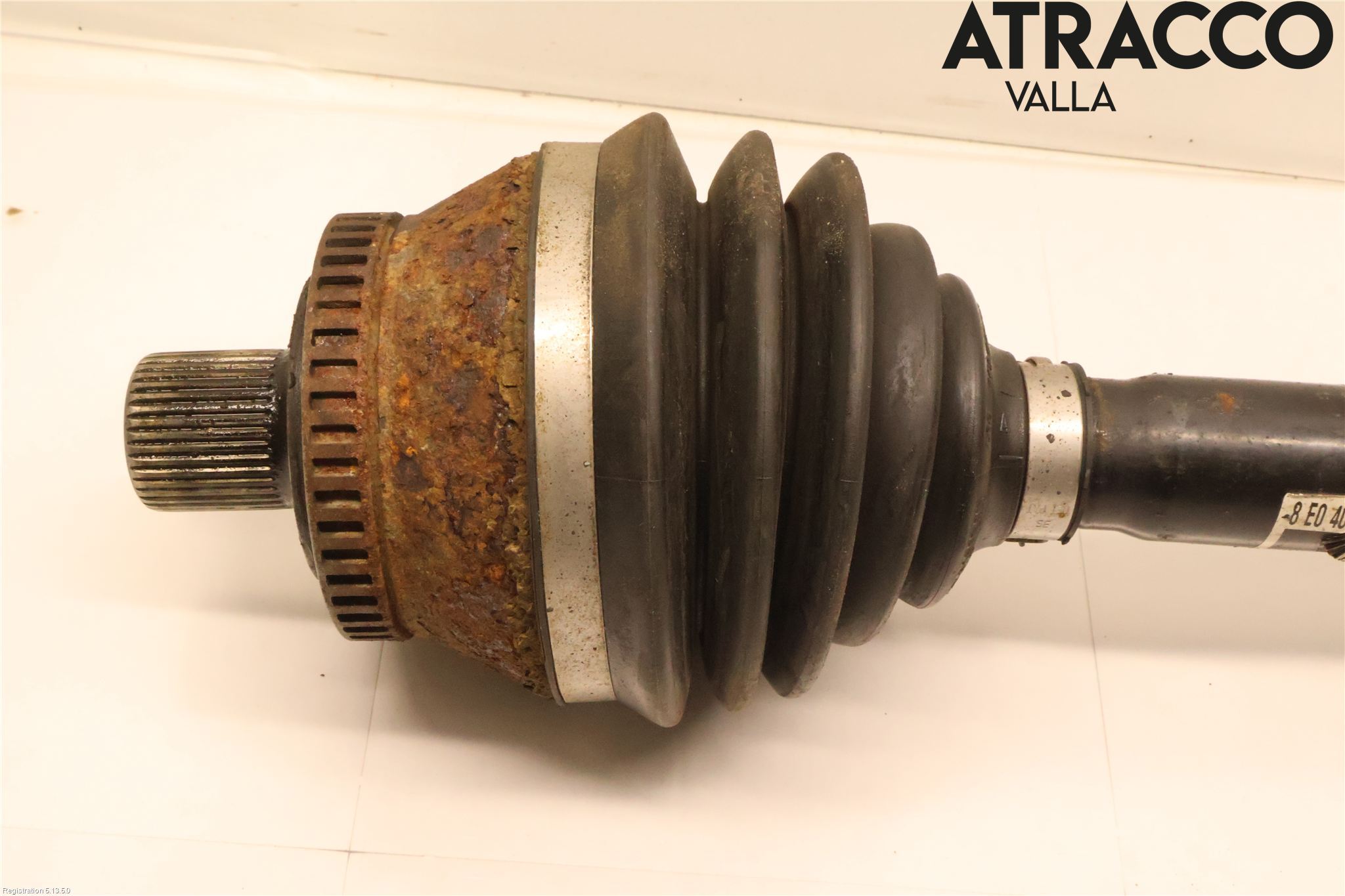 Audi A4/S4 05-07 Drivaksel Foran Kompl  V = H