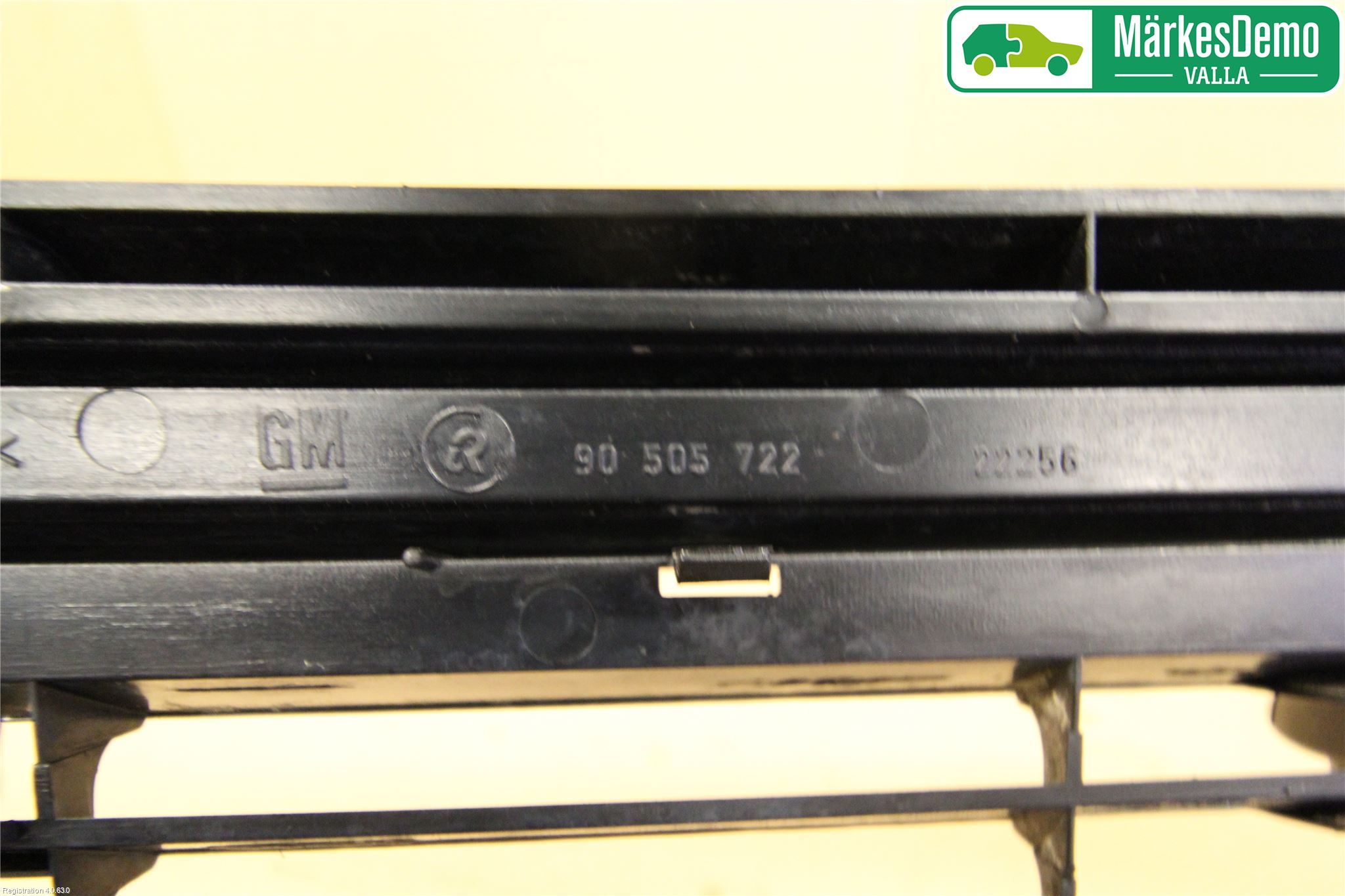 Opel VECTRA B 96-01 Grill Komplett
