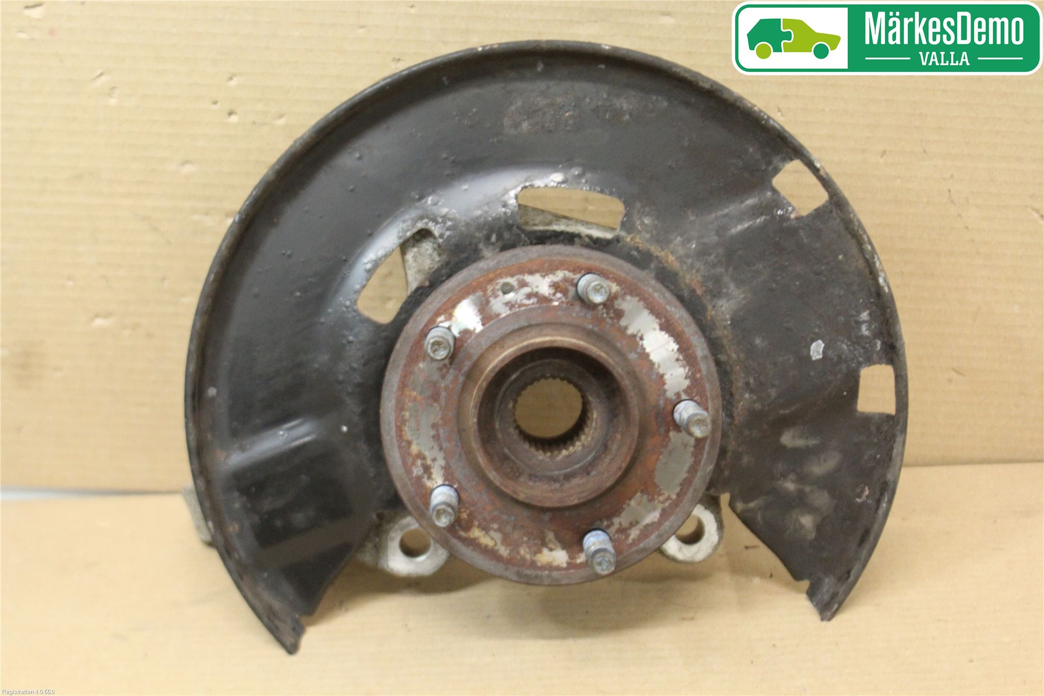 Opel ASTRA J 10-15 Spindel Vf