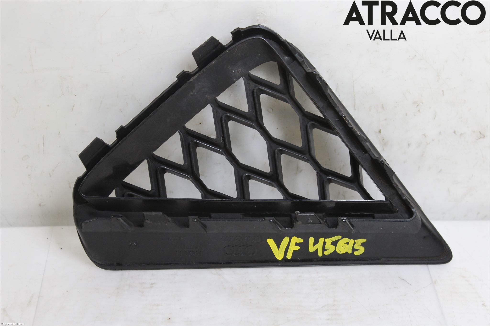 Audi A4 12-15 Støtfanger Grill-Utfylling