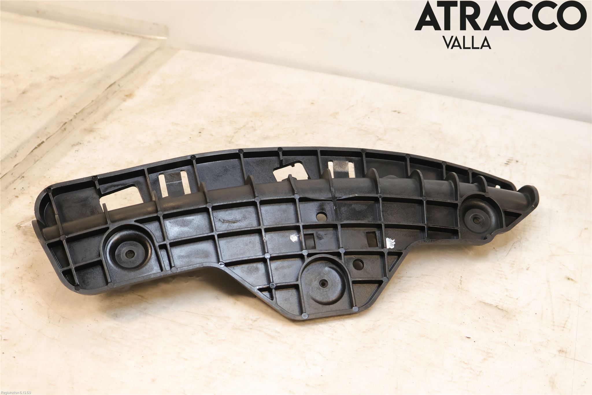 Ford KUGA 13-16 Frontlykt Holder-Feste