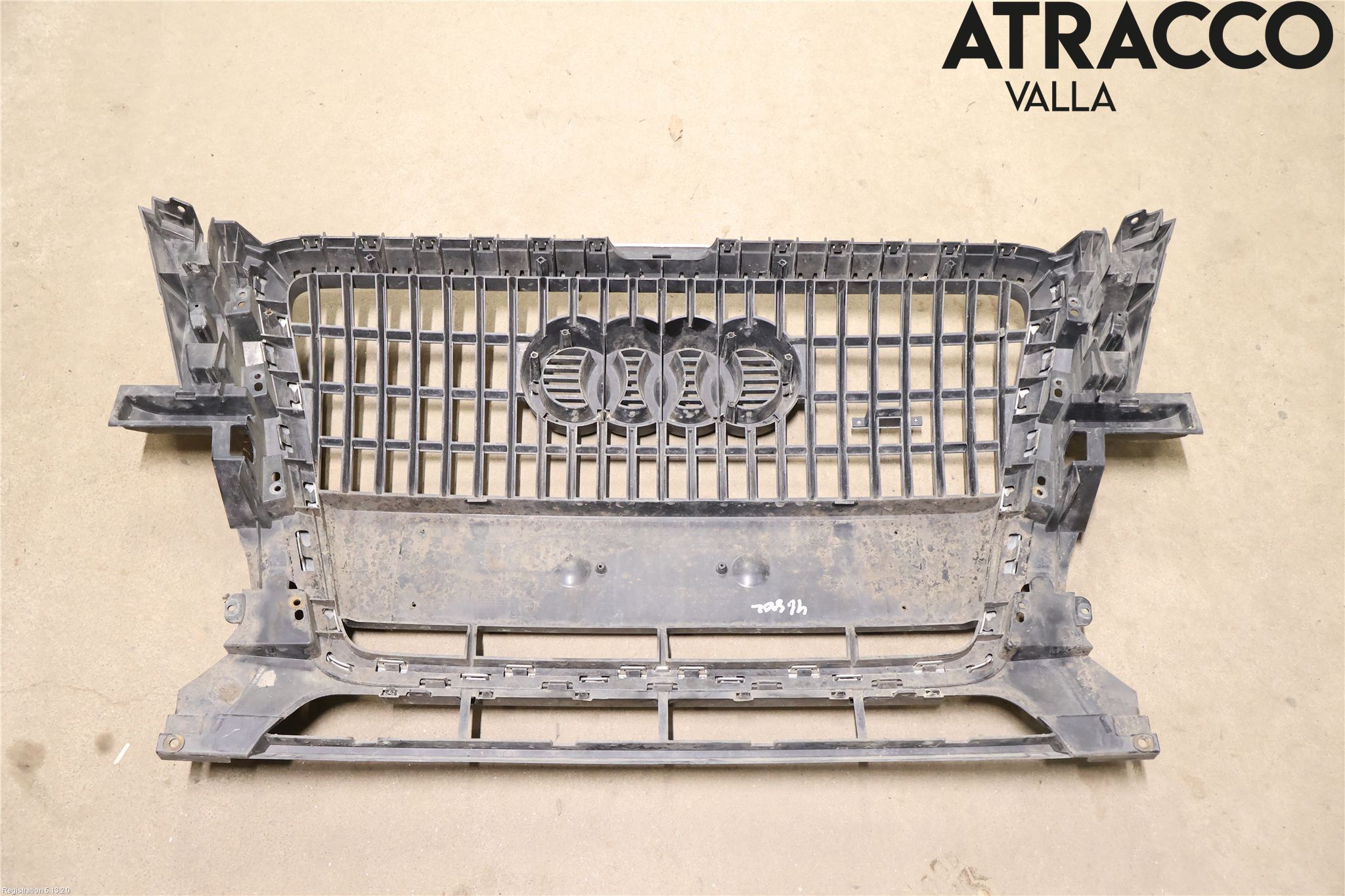 Audi Q5 09-16 Grill Komplett