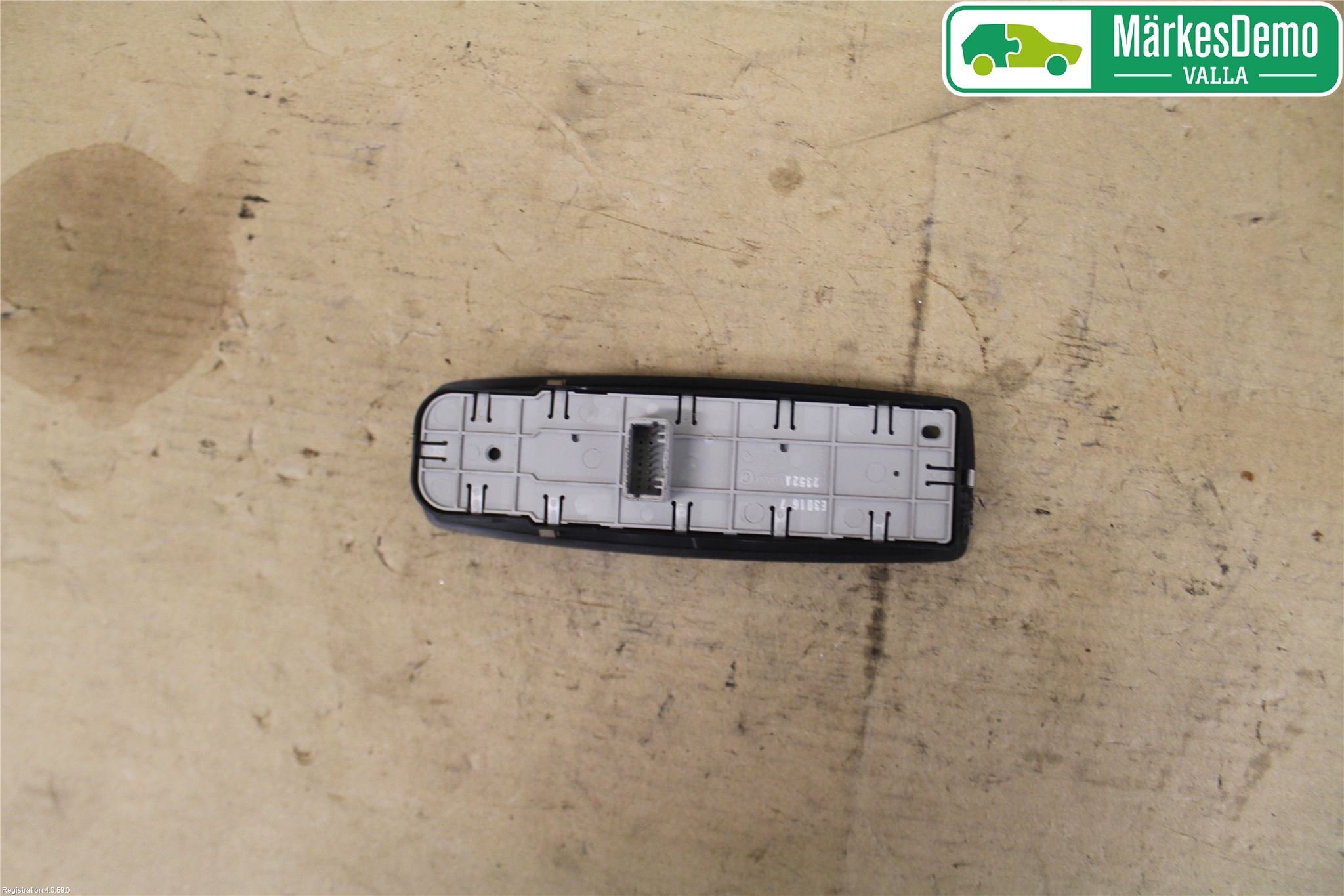 Renault MEGANE III 09-15 Bryter Vindusheis