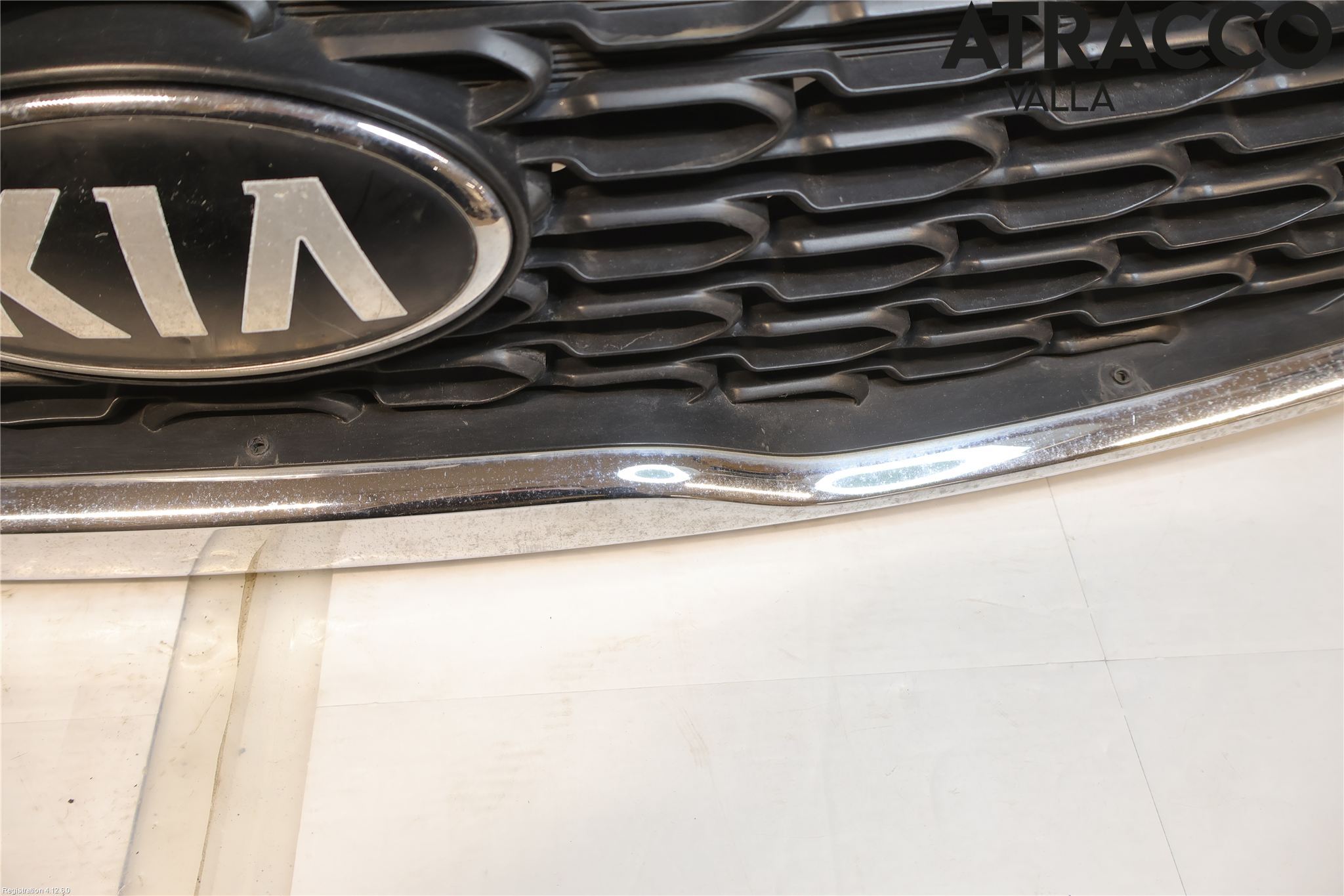 Kia SORENTO 10-14 Grill Komplett
