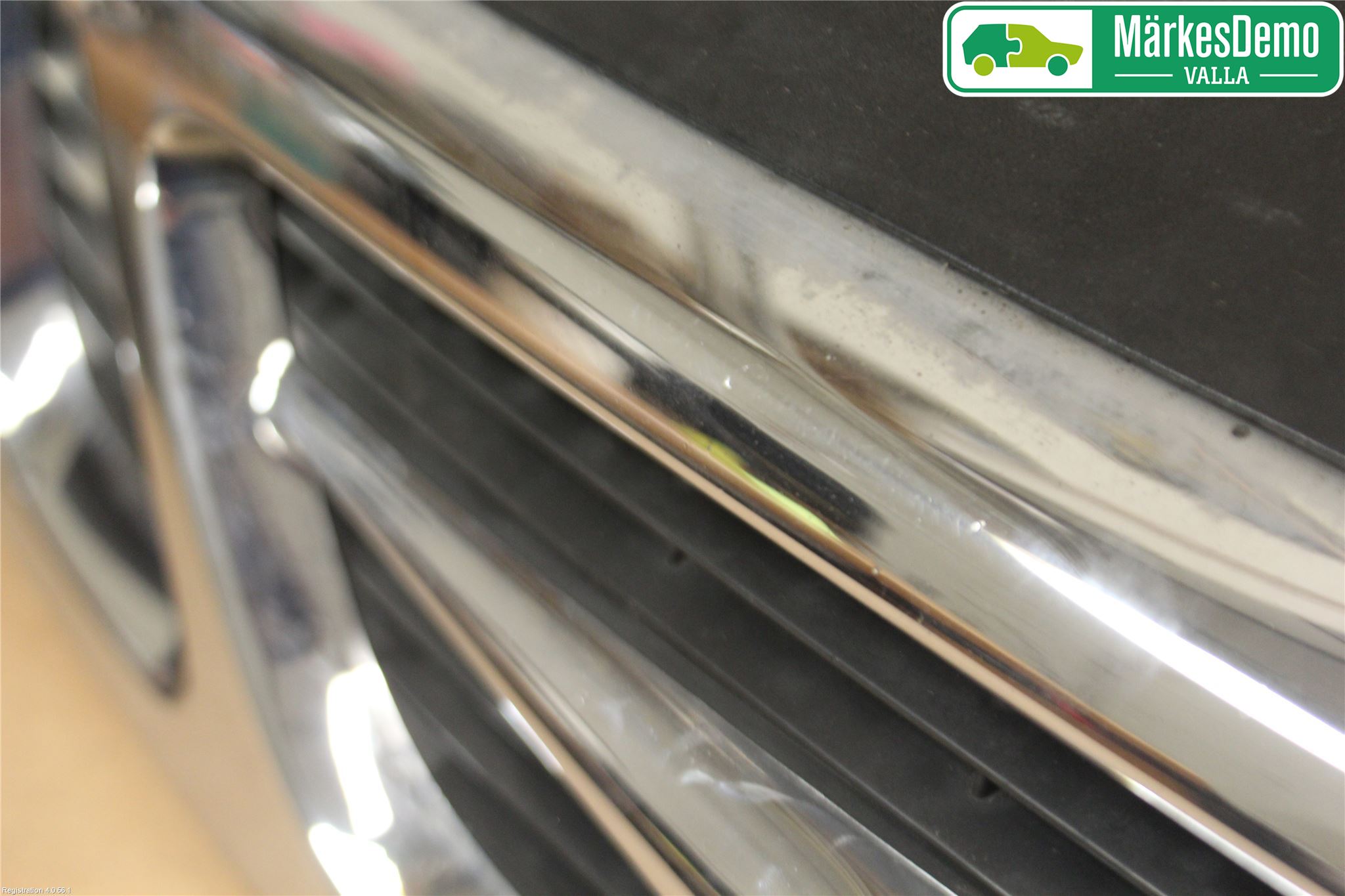 Saab 9-5 -05 Grill Komplett