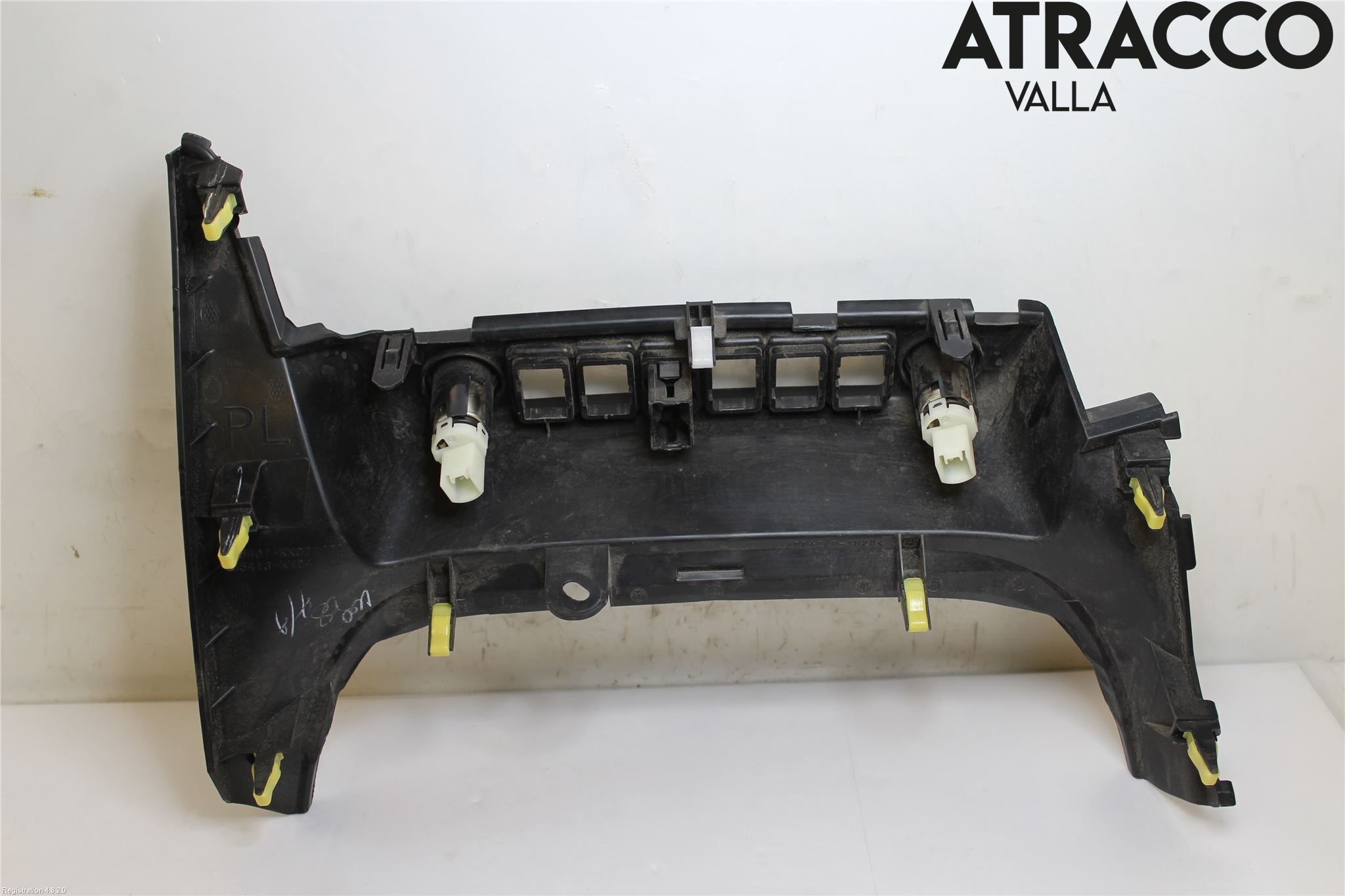 Toyota HILUX 16- Instrumentkonsoll Midt