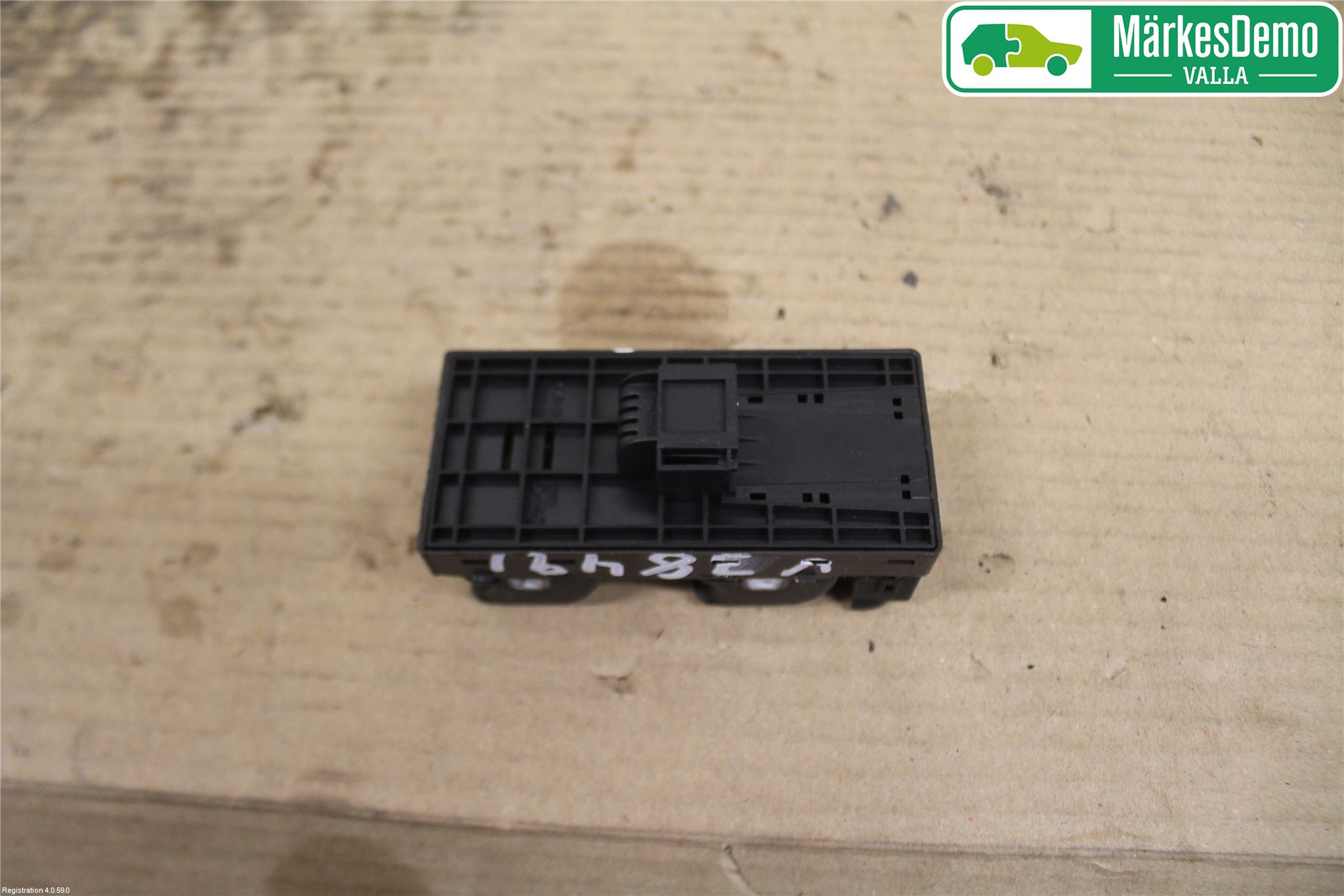Audi A4/S4 08-11 Bryter Vindusheis