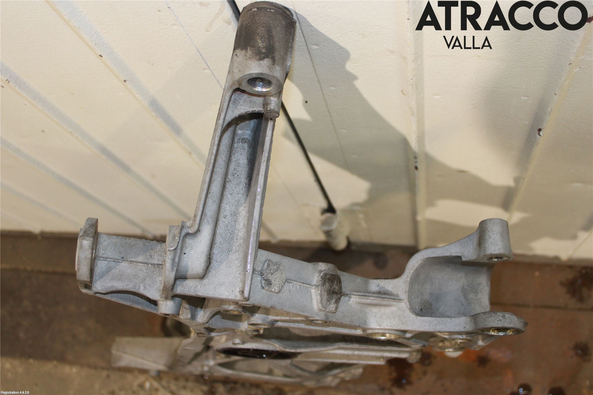 Volkswagen VW PASSAT 15-19 Forstillingsbjelke(Tvergående)