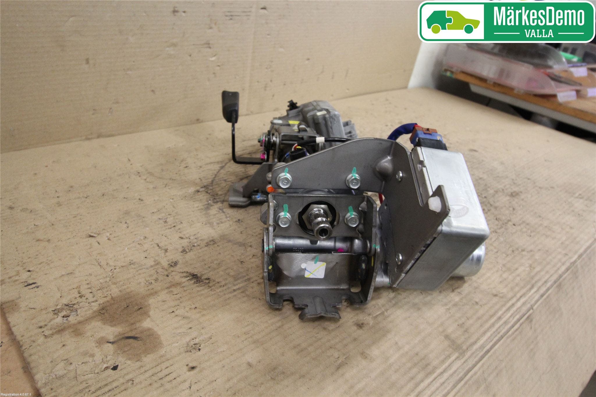 Mitsubishi SPACE STAR 13- Rattakselaggregat Innebygd Servo